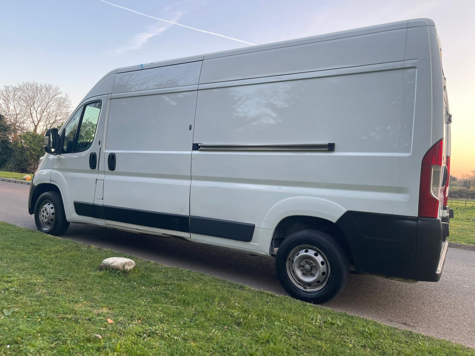 Citroen Relay 2.0 BlueHDi 35 Enterprise Panel Van 5dr Diesel Manual L3 High Roof Euro 6 (130 ps)