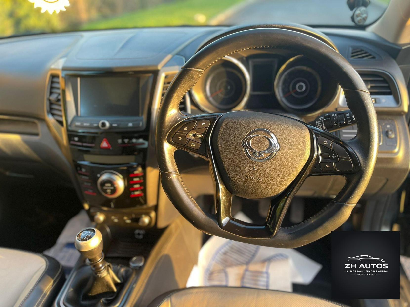 SsangYong Tivoli XLV ELX SUV (2016 - 2020)