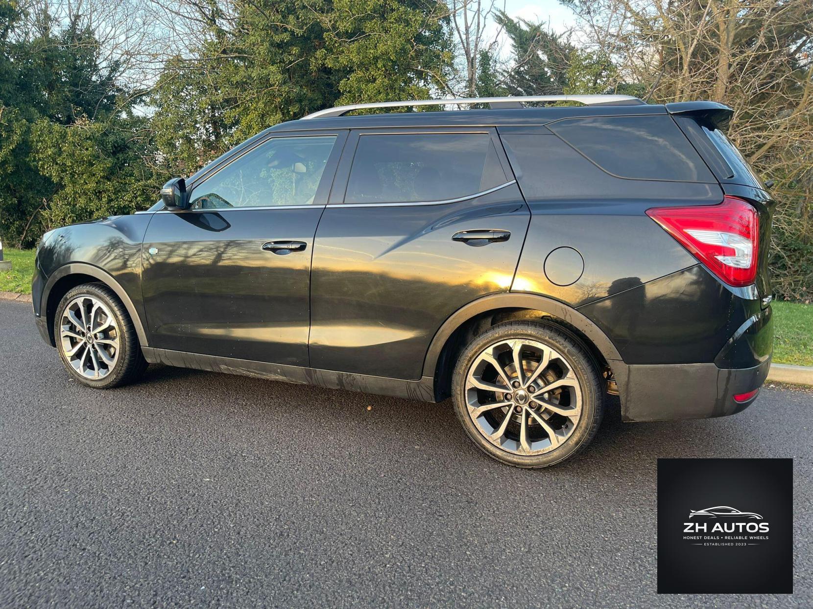 SsangYong Tivoli XLV ELX SUV (2016 - 2020)