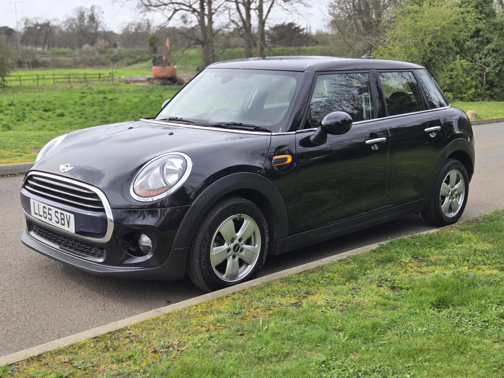 MINI Hatch 1.5 Cooper Hatchback 5dr Petrol Manual Euro 6 (s/s) (136 ps)