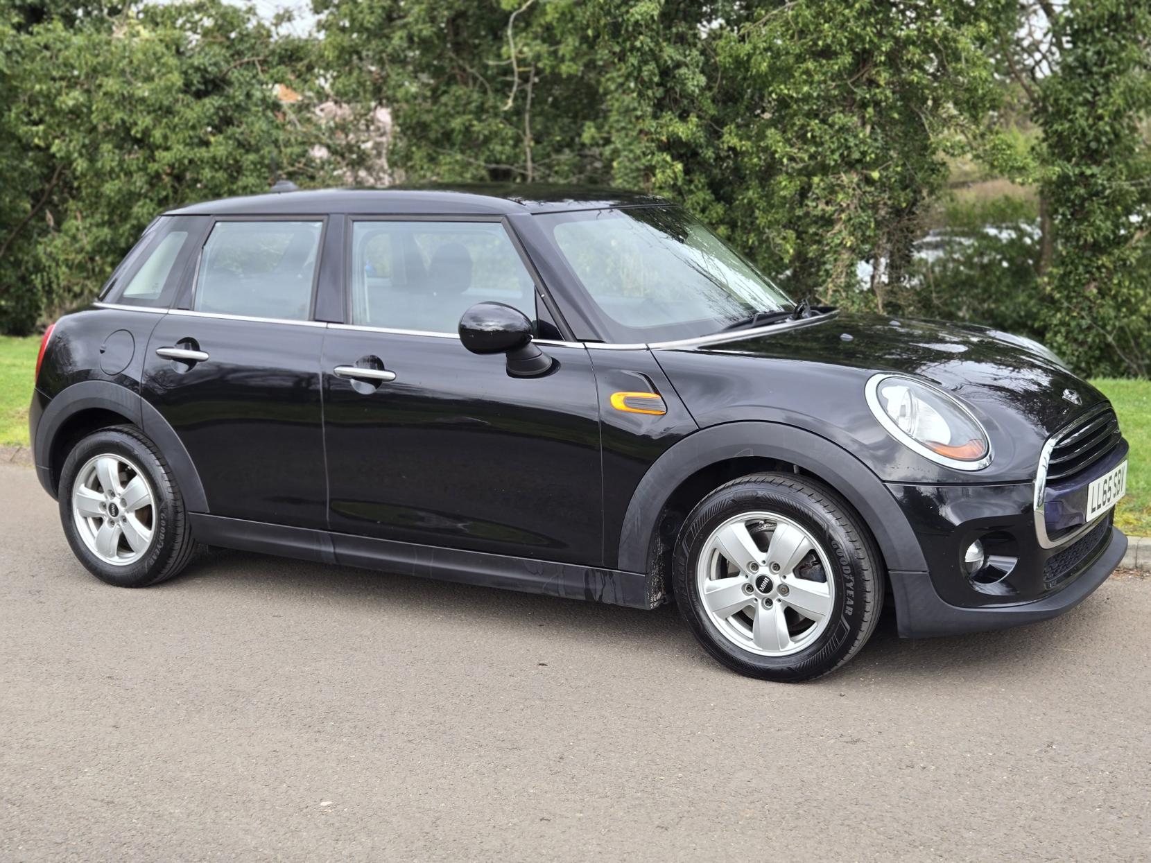 MINI Hatch 1.5 Cooper Hatchback 5dr Petrol Manual Euro 6 (s/s) (136 ps)