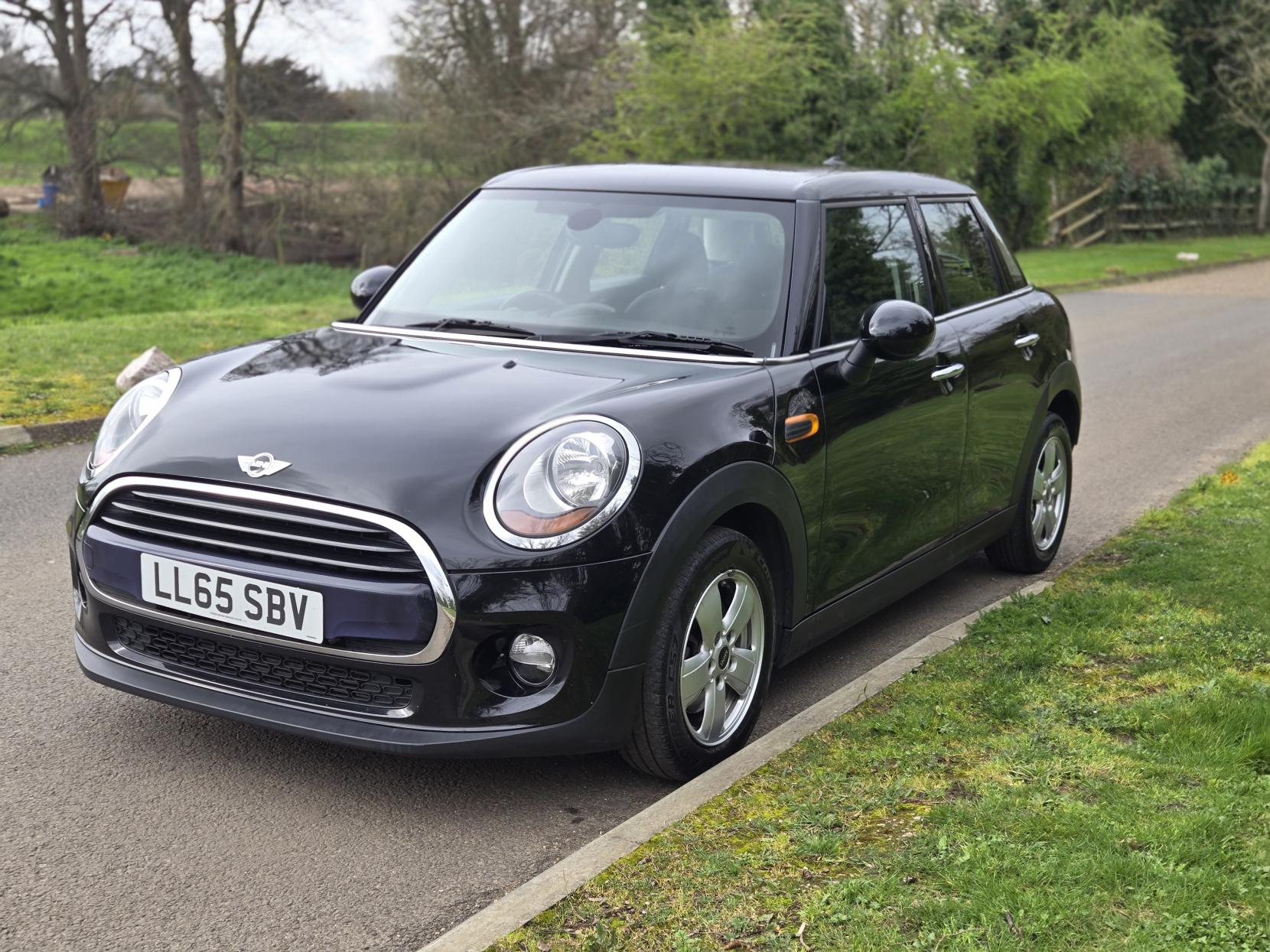 MINI Hatch 1.5 Cooper Hatchback 5dr Petrol Manual Euro 6 (s/s) (136 ps)