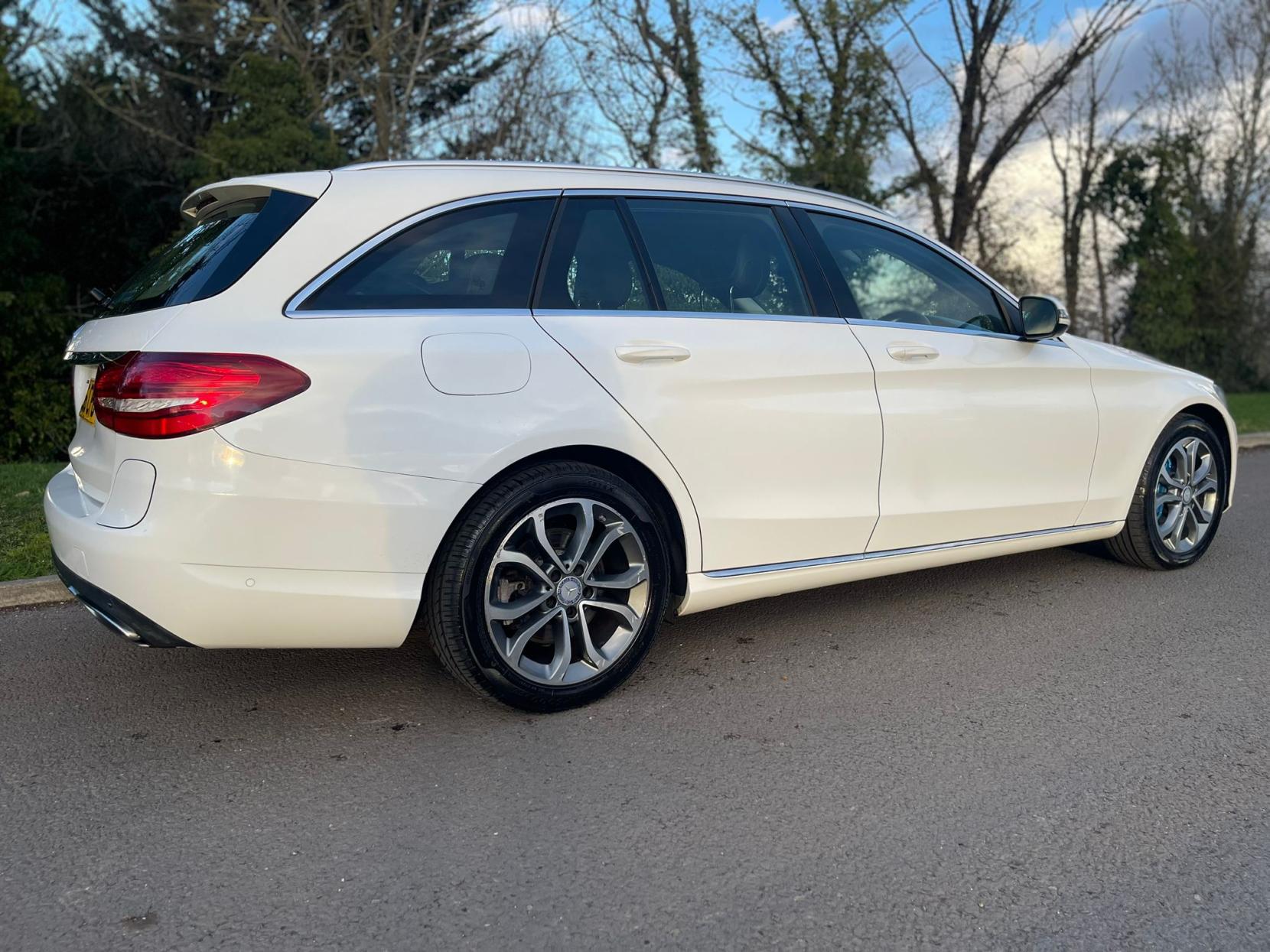Mercedes-Benz C Class 2.0 C350e 6.4kWh Sport Estate 5dr Petrol Plug-in Hybrid G-Tronic+ Euro 6 (s/s) (293 ps)