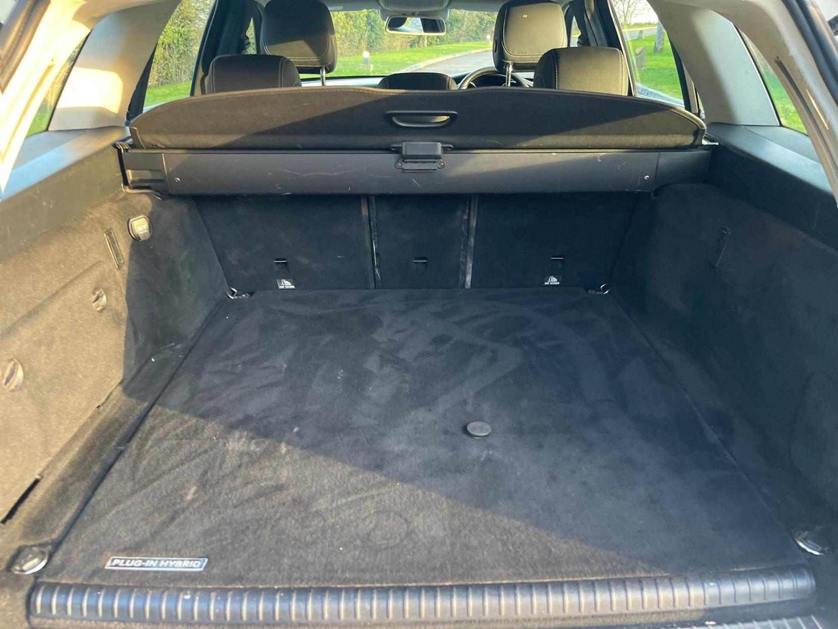 Mercedes-Benz C Class 2.0 C350e 6.4kWh Sport Estate 5dr Petrol Plug-in Hybrid G-Tronic+ Euro 6 (s/s) (293 ps)