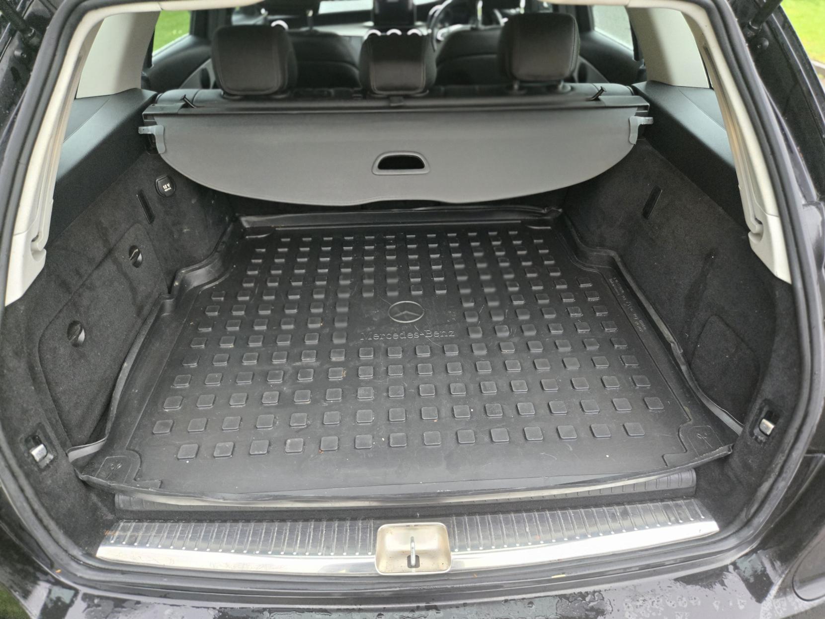 Mercedes-Benz C Class 2.0 C350e 6.4kWh Sport Estate 5dr Petrol Plug-in Hybrid G-Tronic+ Euro 6 (s/s) (293 ps)