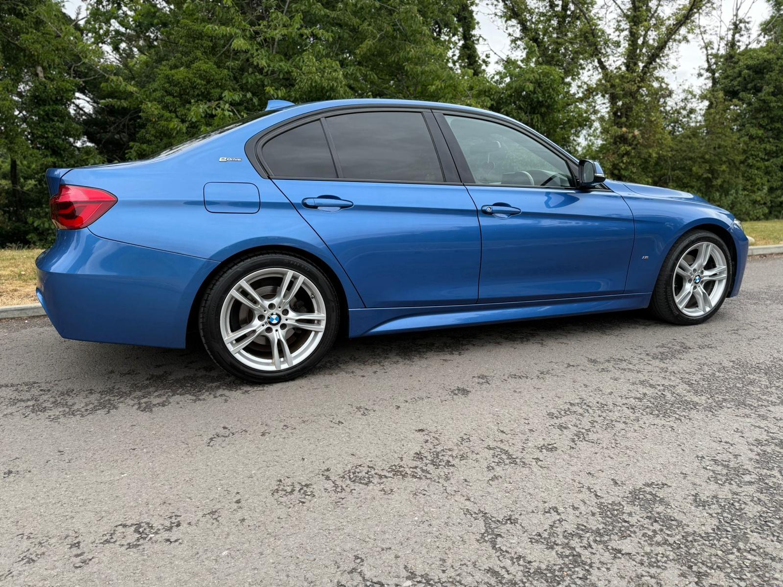 BMW 3 Series 2.0 330e 7.6kWh M Sport Saloon 4dr Petrol Plug-in Hybrid Auto Euro 6 (s/s) (252 ps)