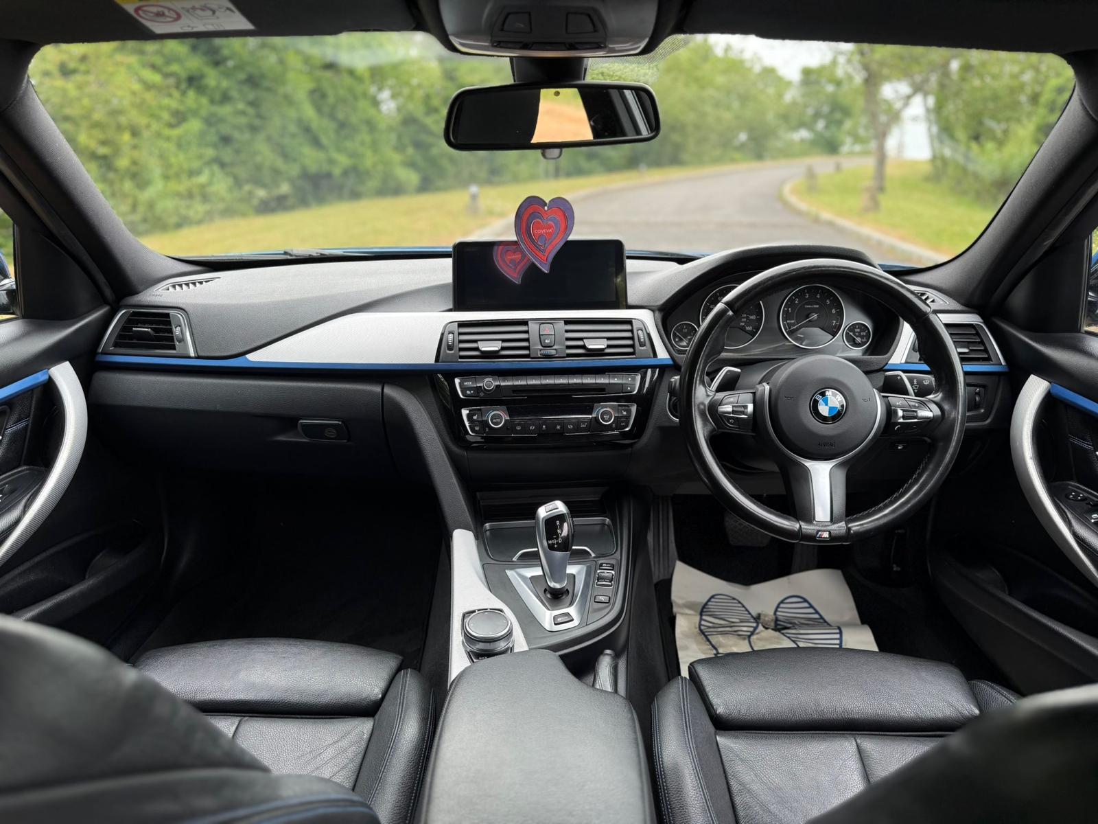 BMW 3 Series 2.0 330e 7.6kWh M Sport Saloon 4dr Petrol Plug-in Hybrid Auto Euro 6 (s/s) (252 ps)