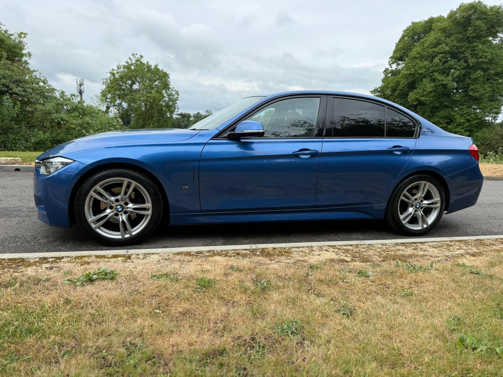 BMW 3 Series 2.0 330e 7.6kWh M Sport Saloon 4dr Petrol Plug-in Hybrid Auto Euro 6 (s/s) (252 ps)