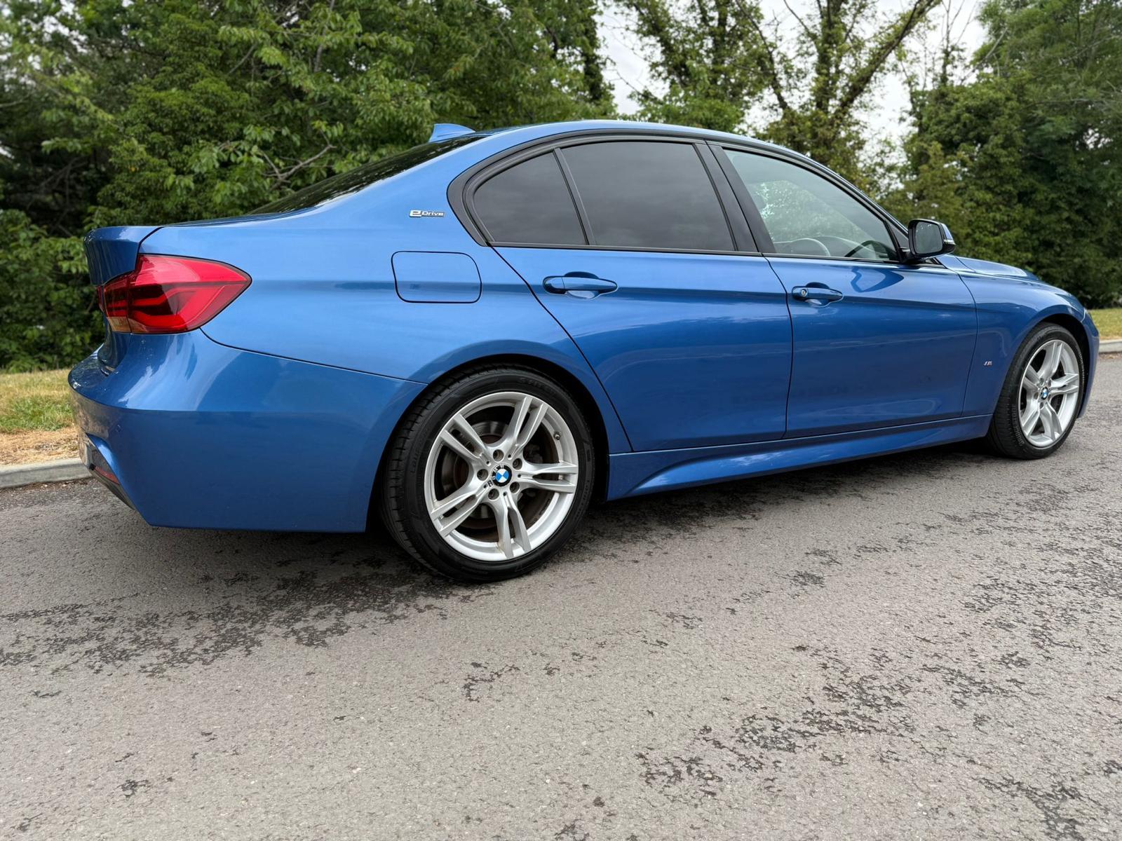 BMW 3 Series 2.0 330e 7.6kWh M Sport Saloon 4dr Petrol Plug-in Hybrid Auto Euro 6 (s/s) (252 ps)
