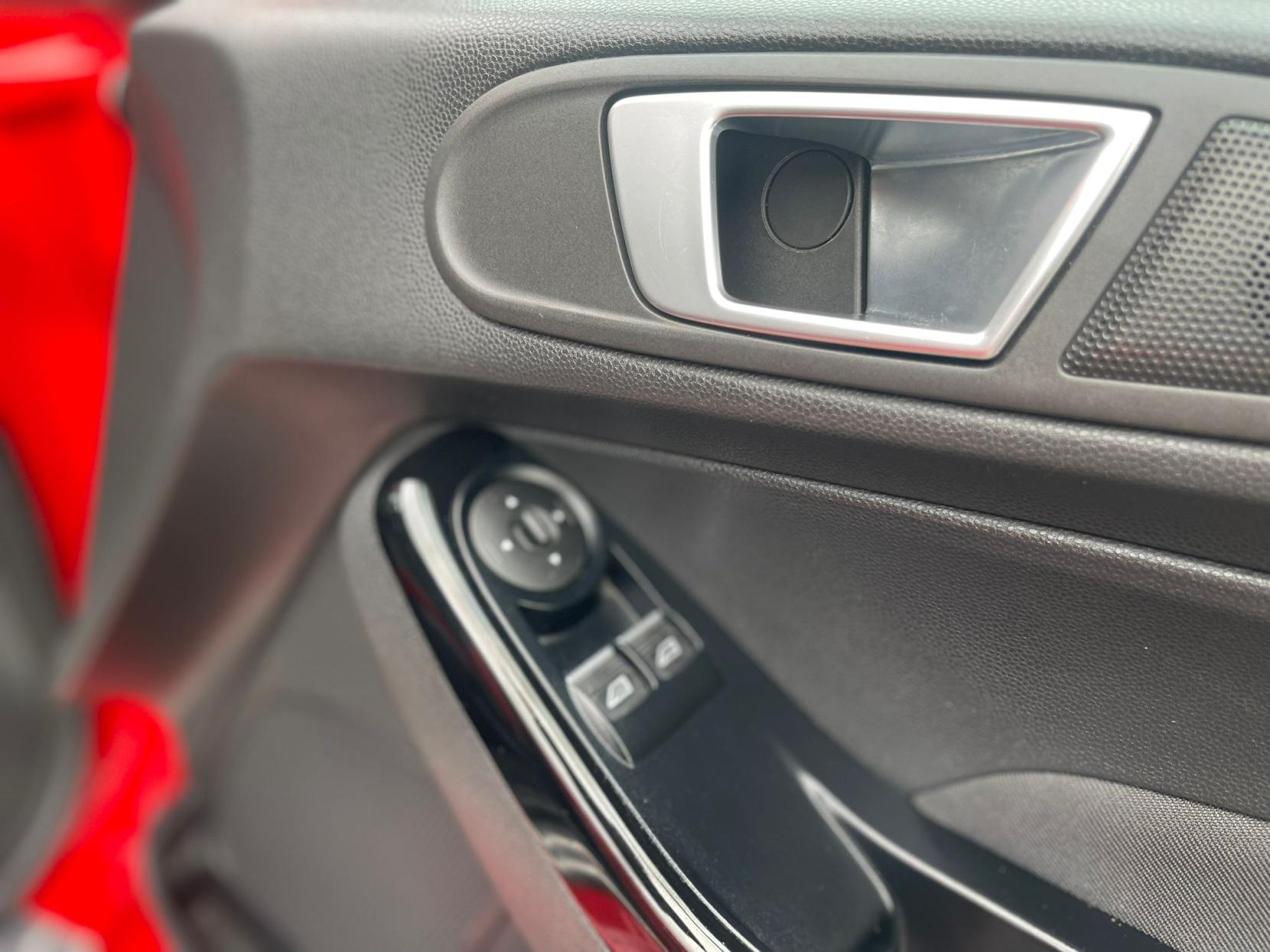 Ford Fiesta 1.0T EcoBoost Zetec S Hatchback 3dr Petrol Manual Euro 6 (s/s) (140 ps)