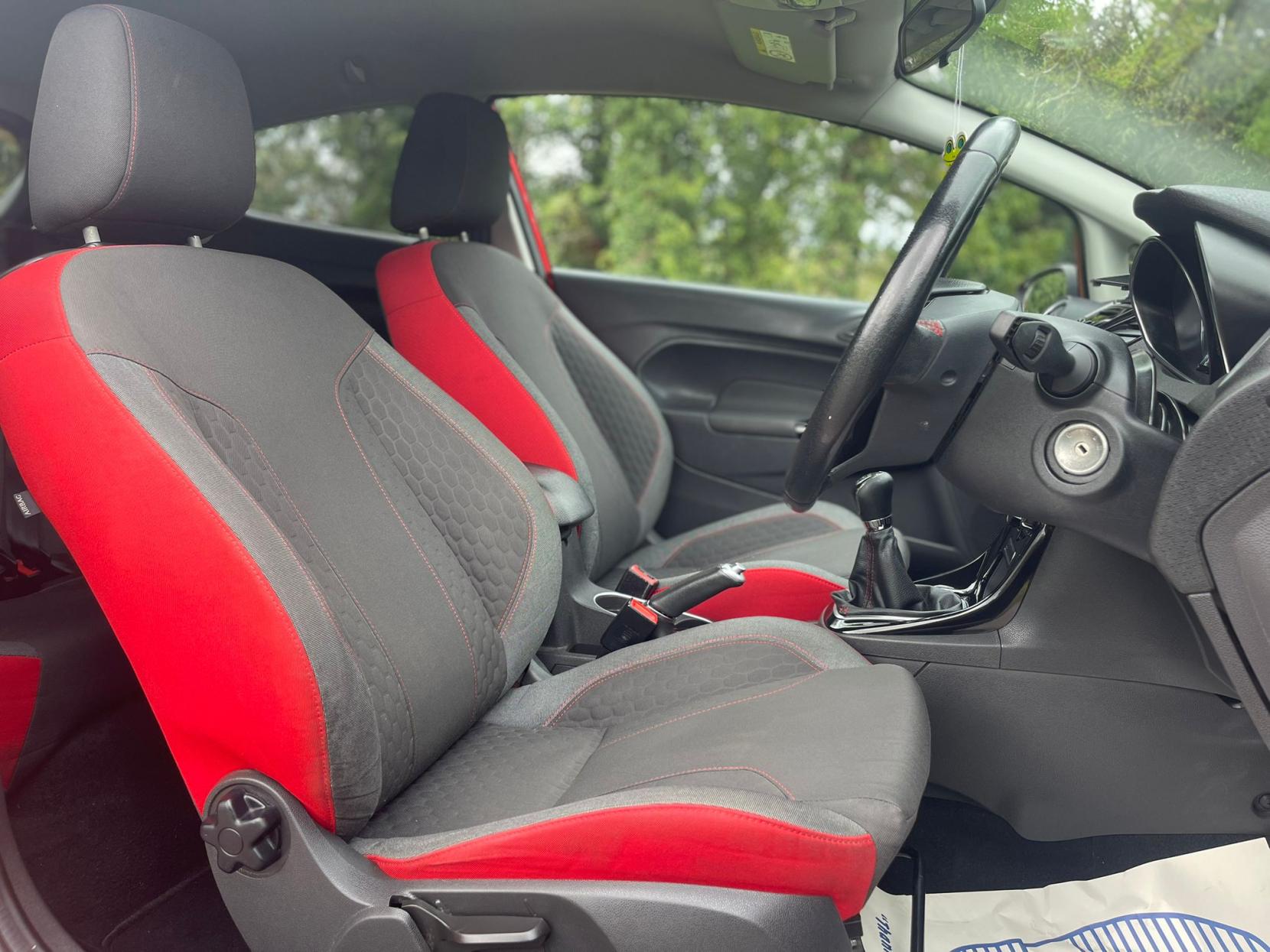 Ford Fiesta 1.0T EcoBoost Zetec S Hatchback 3dr Petrol Manual Euro 6 (s/s) (140 ps)