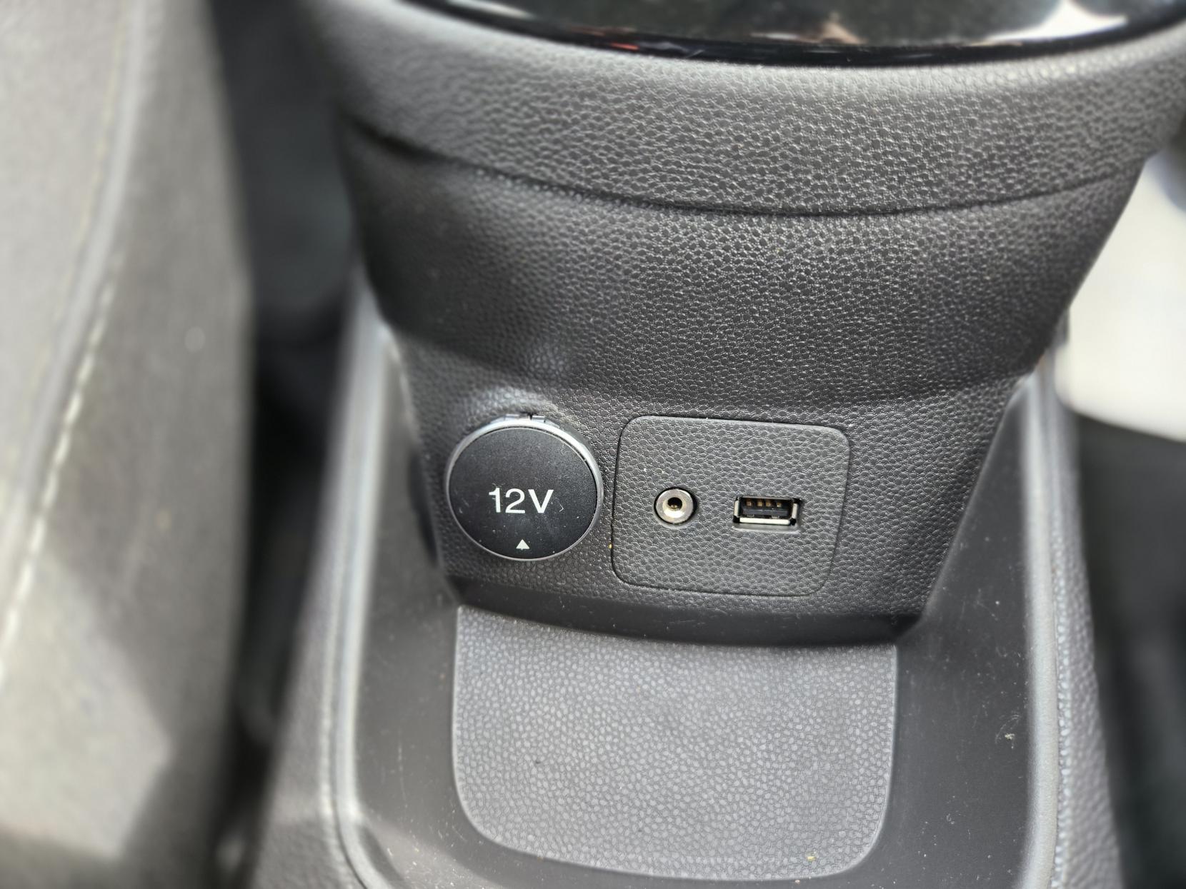 Ford Fiesta 1.0T EcoBoost Zetec Hatchback 5dr Petrol Manual Euro 6 (s/s) (100 ps)