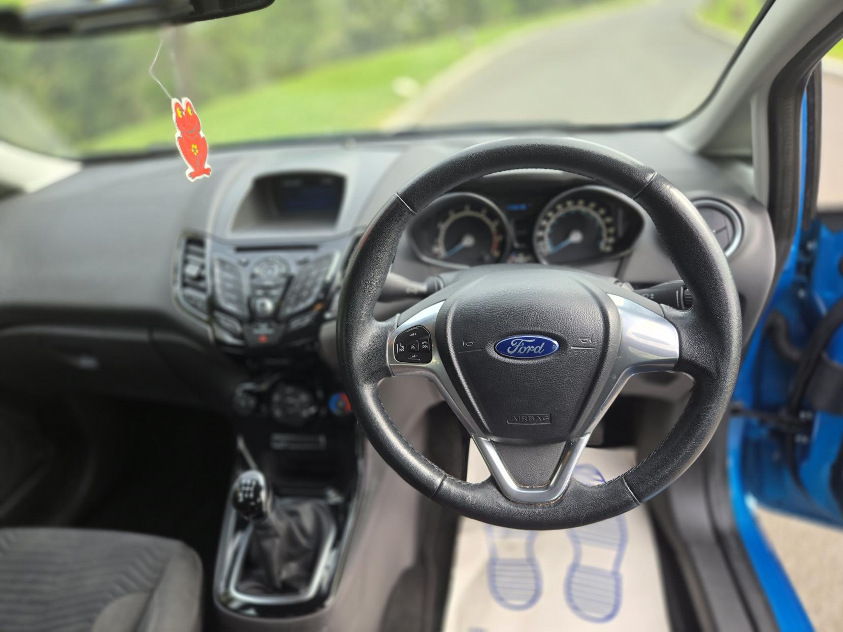 Ford Fiesta 1.0T EcoBoost Zetec Hatchback 5dr Petrol Manual Euro 6 (s/s) (100 ps)