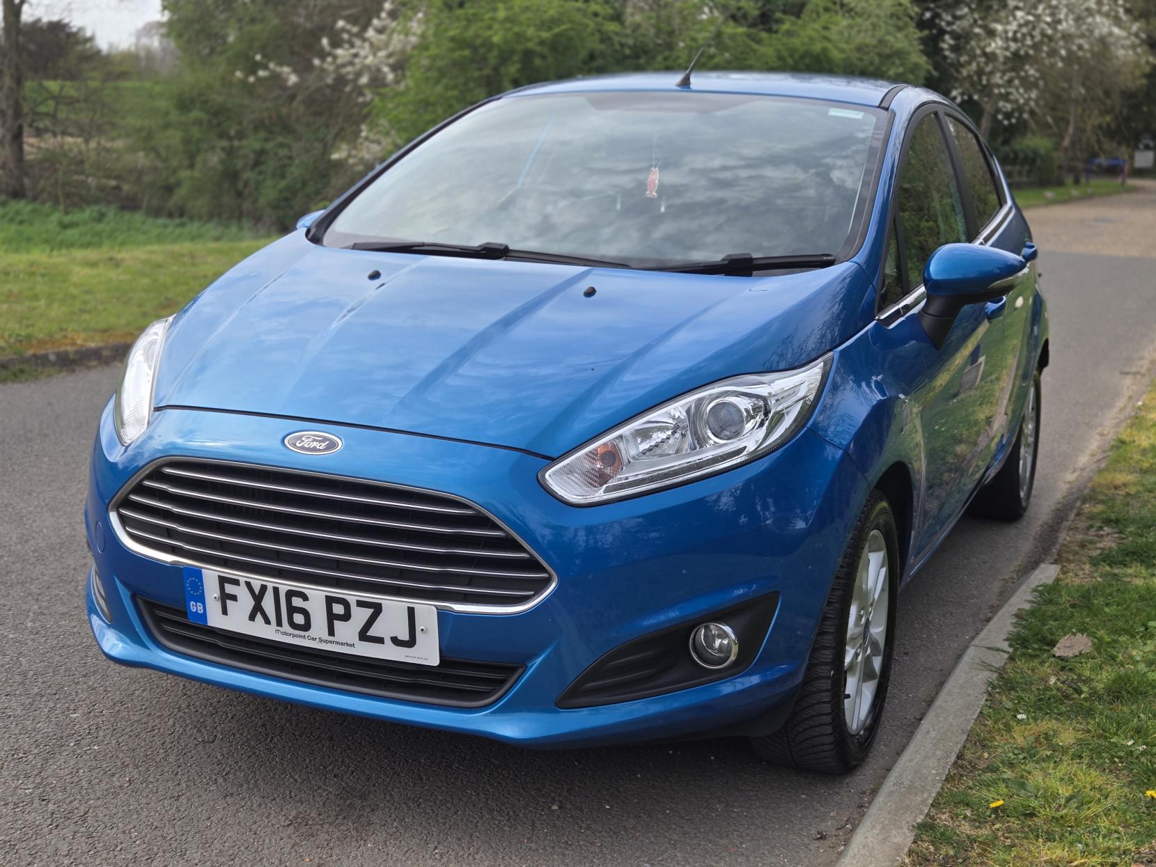Ford Fiesta 1.0T EcoBoost Zetec Hatchback 5dr Petrol Manual Euro 6 (s/s) (100 ps)
