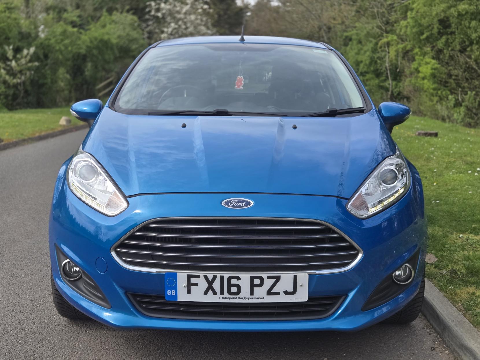 Ford Fiesta 1.0T EcoBoost Zetec Hatchback 5dr Petrol Manual Euro 6 (s/s) (100 ps)