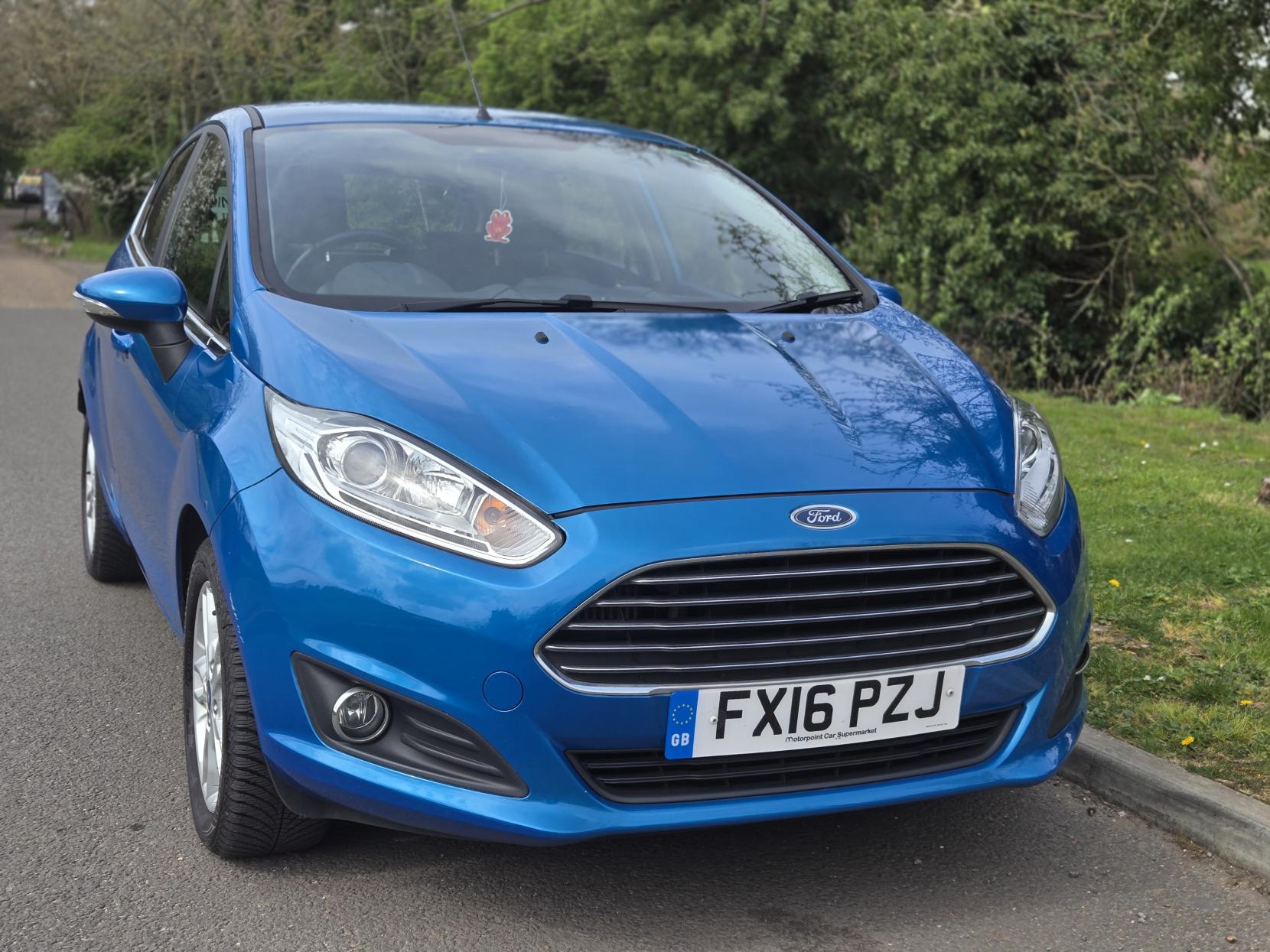 Ford Fiesta 1.0T EcoBoost Zetec Hatchback 5dr Petrol Manual Euro 6 (s/s) (100 ps)