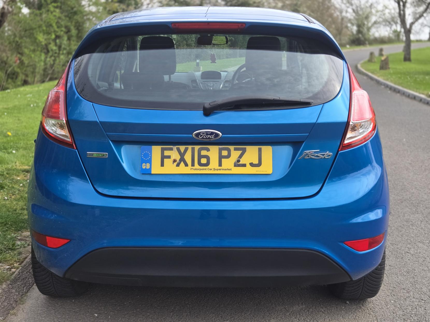 Ford Fiesta 1.0T EcoBoost Zetec Hatchback 5dr Petrol Manual Euro 6 (s/s) (100 ps)