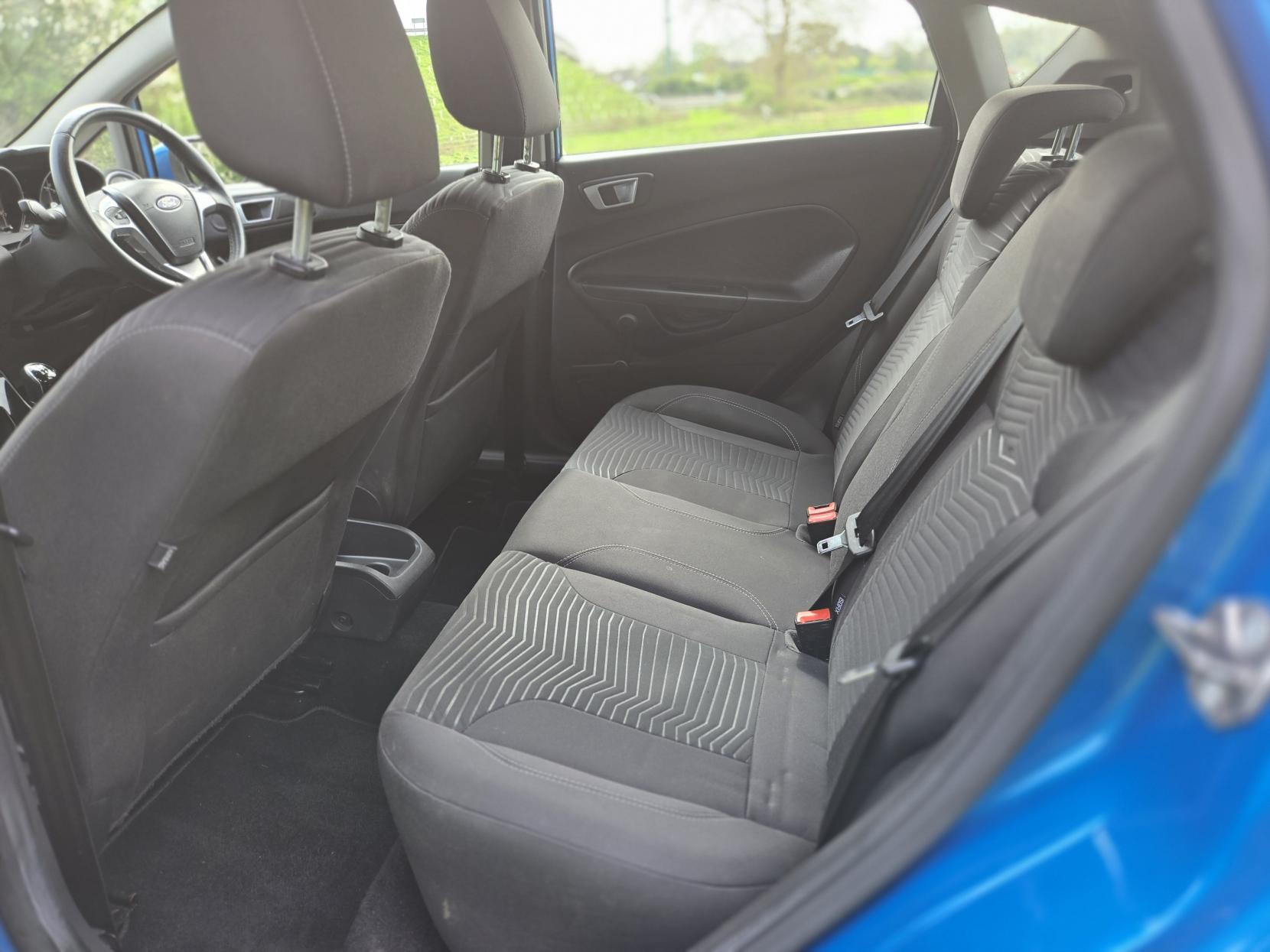 Ford Fiesta 1.0T EcoBoost Zetec Hatchback 5dr Petrol Manual Euro 6 (s/s) (100 ps)