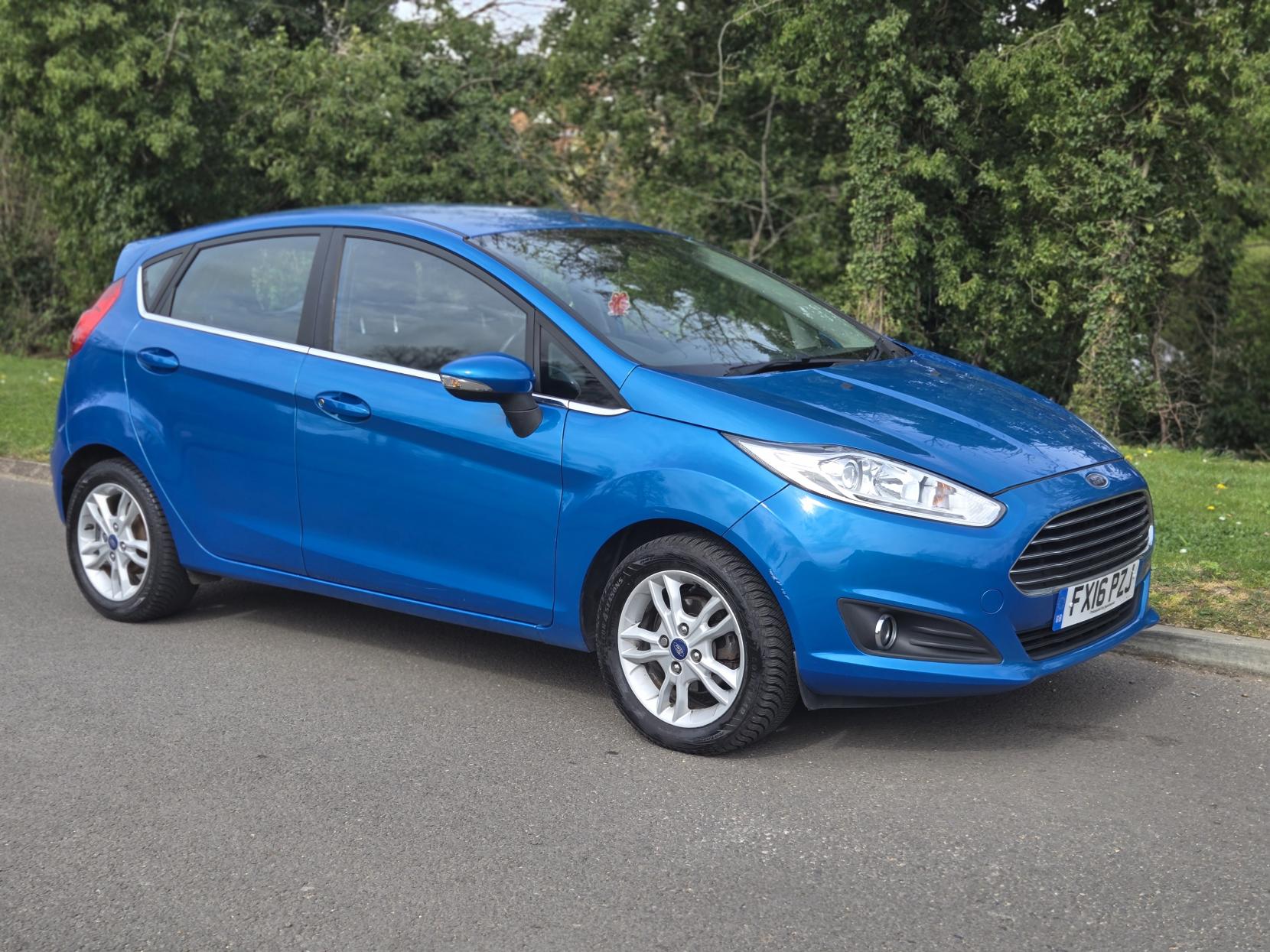 Ford Fiesta 1.0T EcoBoost Zetec Hatchback 5dr Petrol Manual Euro 6 (s/s) (100 ps)