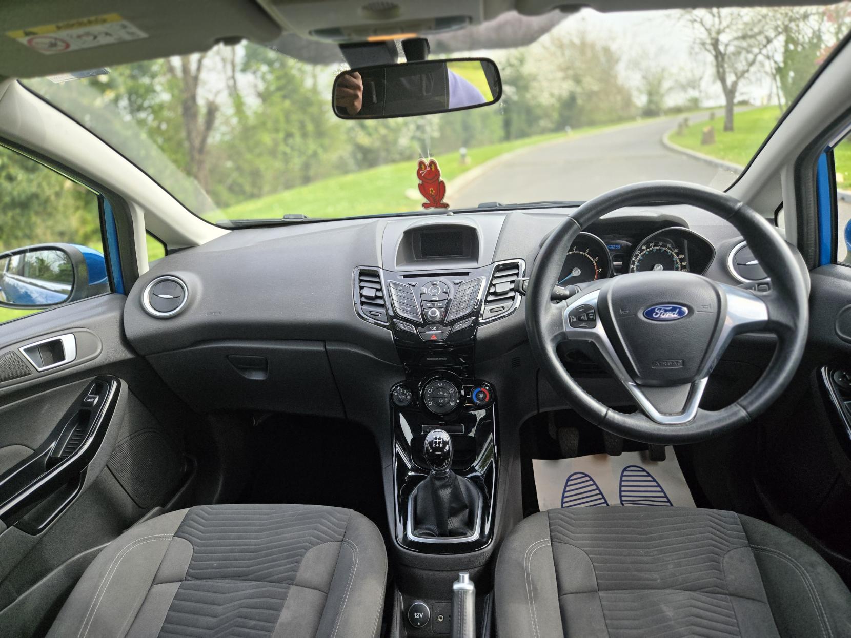 Ford Fiesta 1.0T EcoBoost Zetec Hatchback 5dr Petrol Manual Euro 6 (s/s) (100 ps)