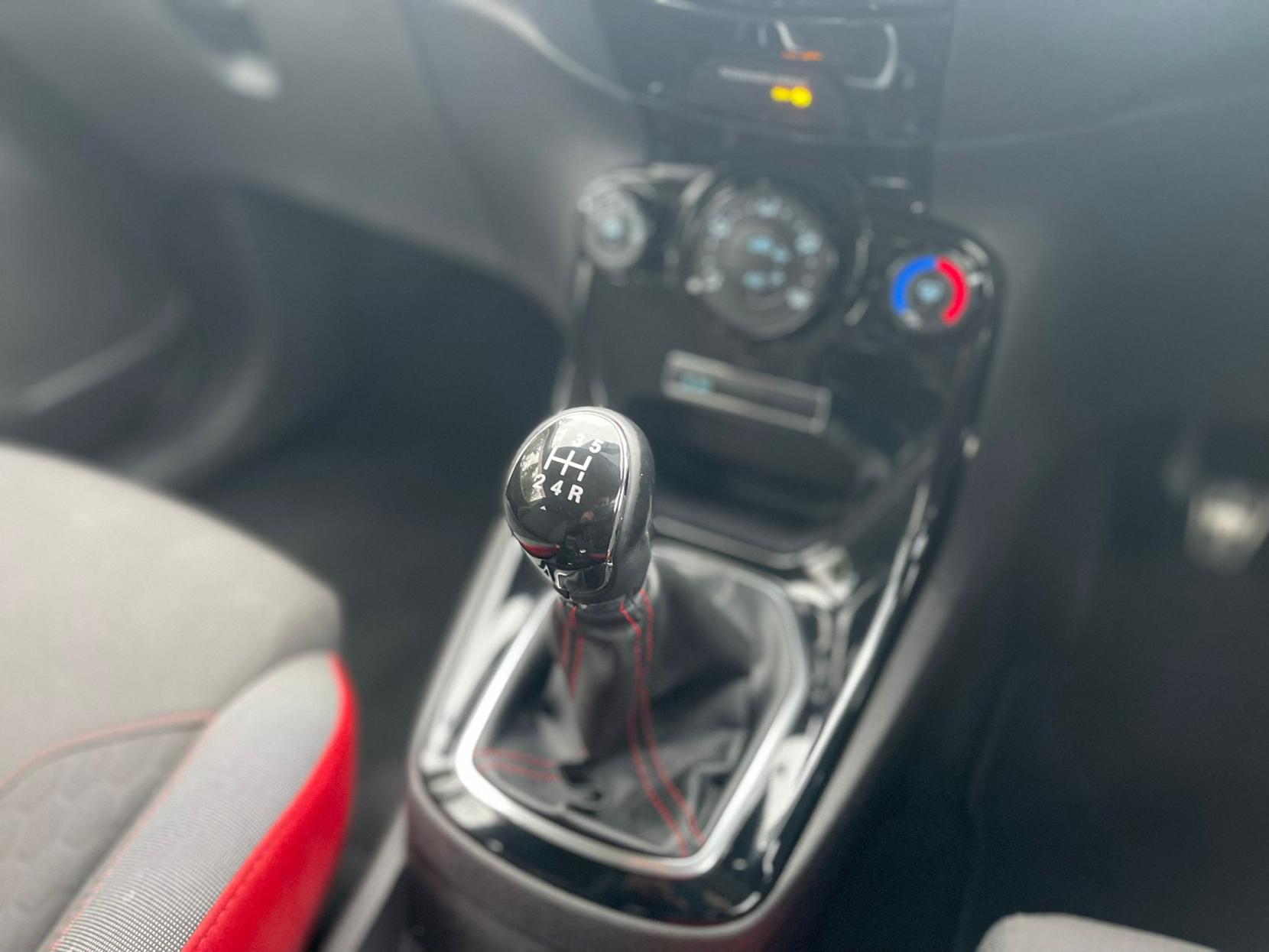 Ford Fiesta 1.0T EcoBoost Zetec S Hatchback 3dr Petrol Manual Euro 6 (s/s) (140 ps)