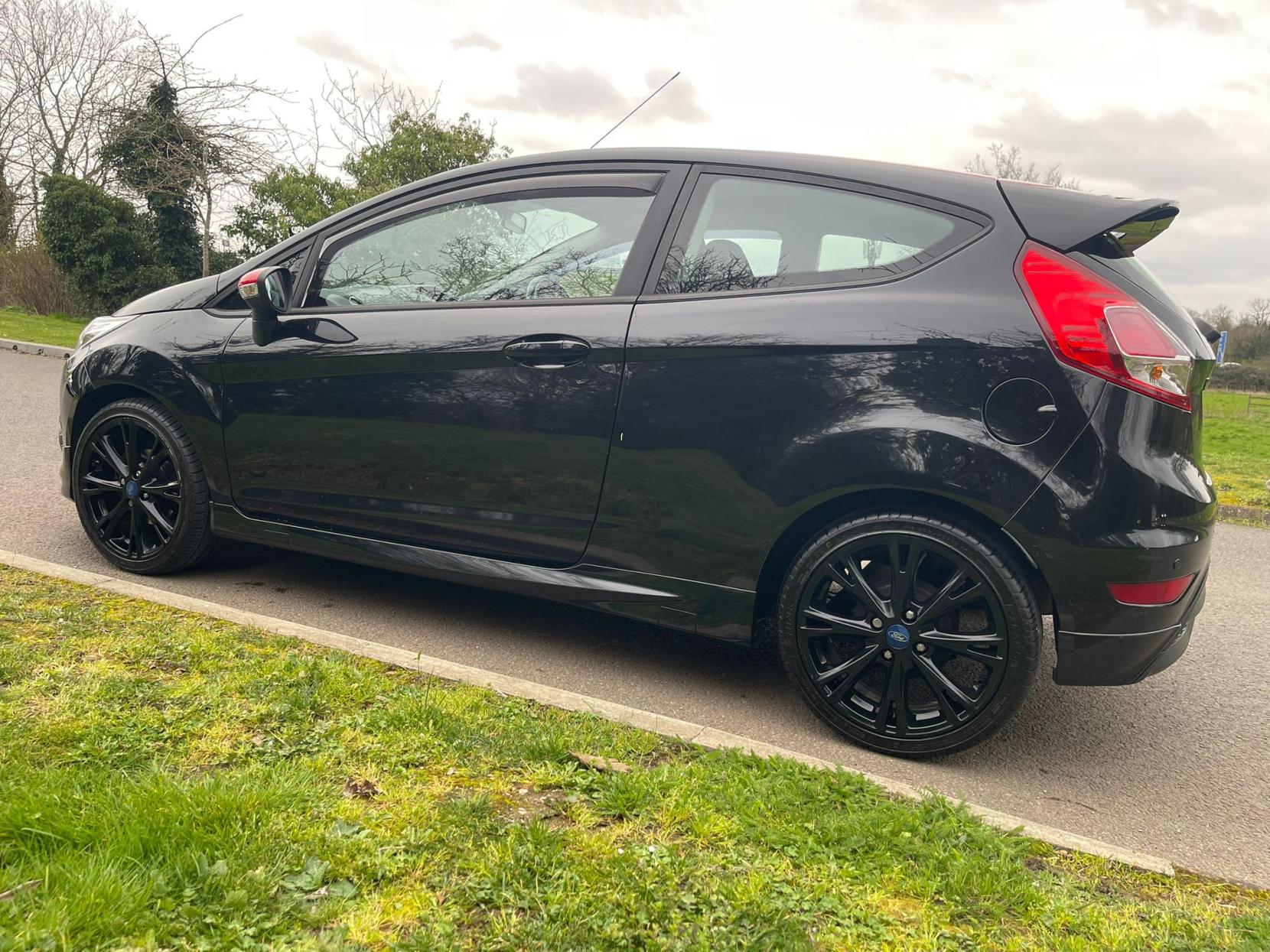 Ford Fiesta 1.0T EcoBoost Zetec S Hatchback 3dr Petrol Manual Euro 6 (s/s) (140 ps)