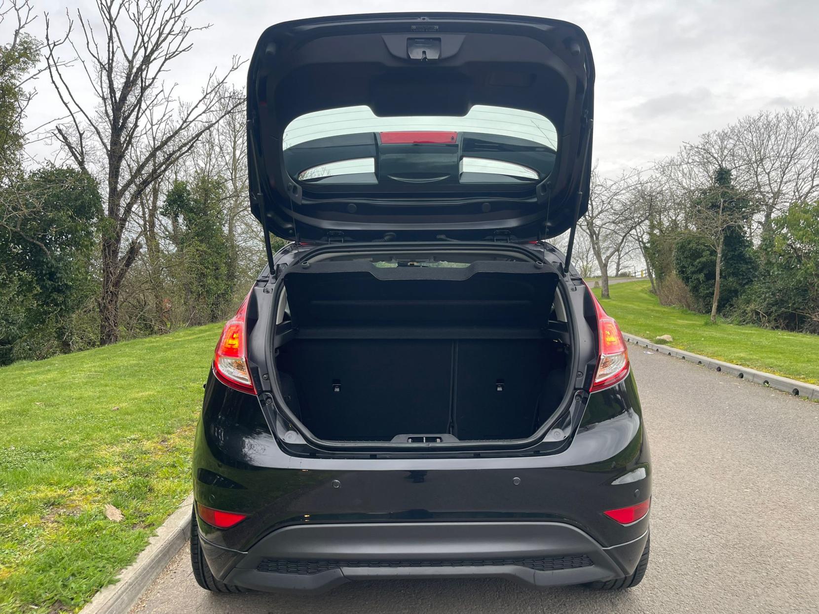 Ford Fiesta 1.0T EcoBoost Zetec S Hatchback 3dr Petrol Manual Euro 6 (s/s) (140 ps)