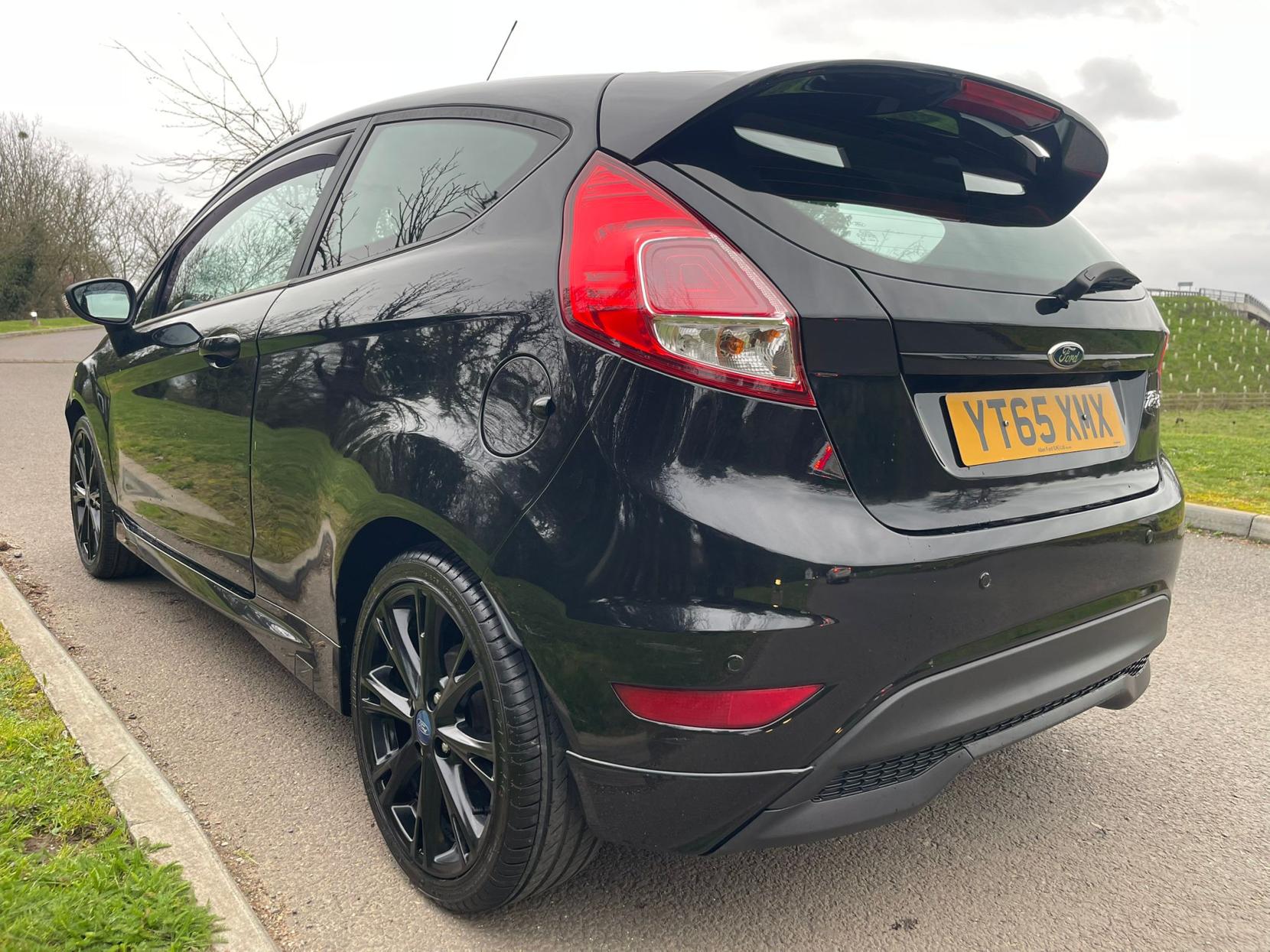 Ford Fiesta 1.0T EcoBoost Zetec S Hatchback 3dr Petrol Manual Euro 6 (s/s) (140 ps)