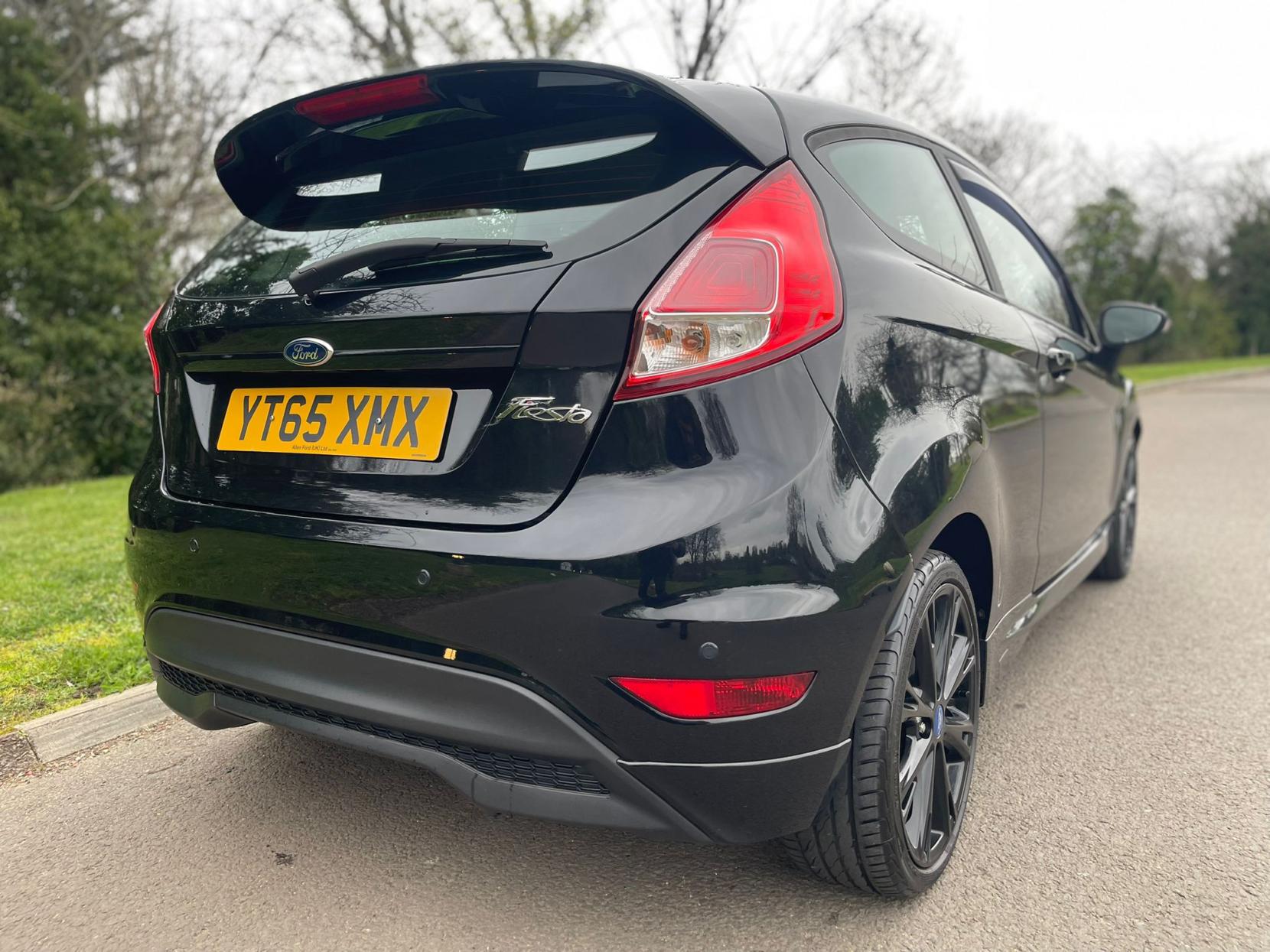 Ford Fiesta 1.0T EcoBoost Zetec S Hatchback 3dr Petrol Manual Euro 6 (s/s) (140 ps)