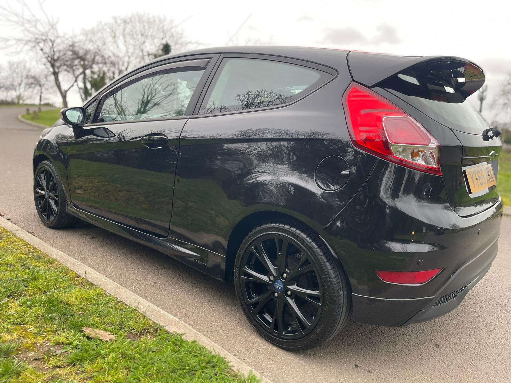 Ford Fiesta 1.0T EcoBoost Zetec S Hatchback 3dr Petrol Manual Euro 6 (s/s) (140 ps)