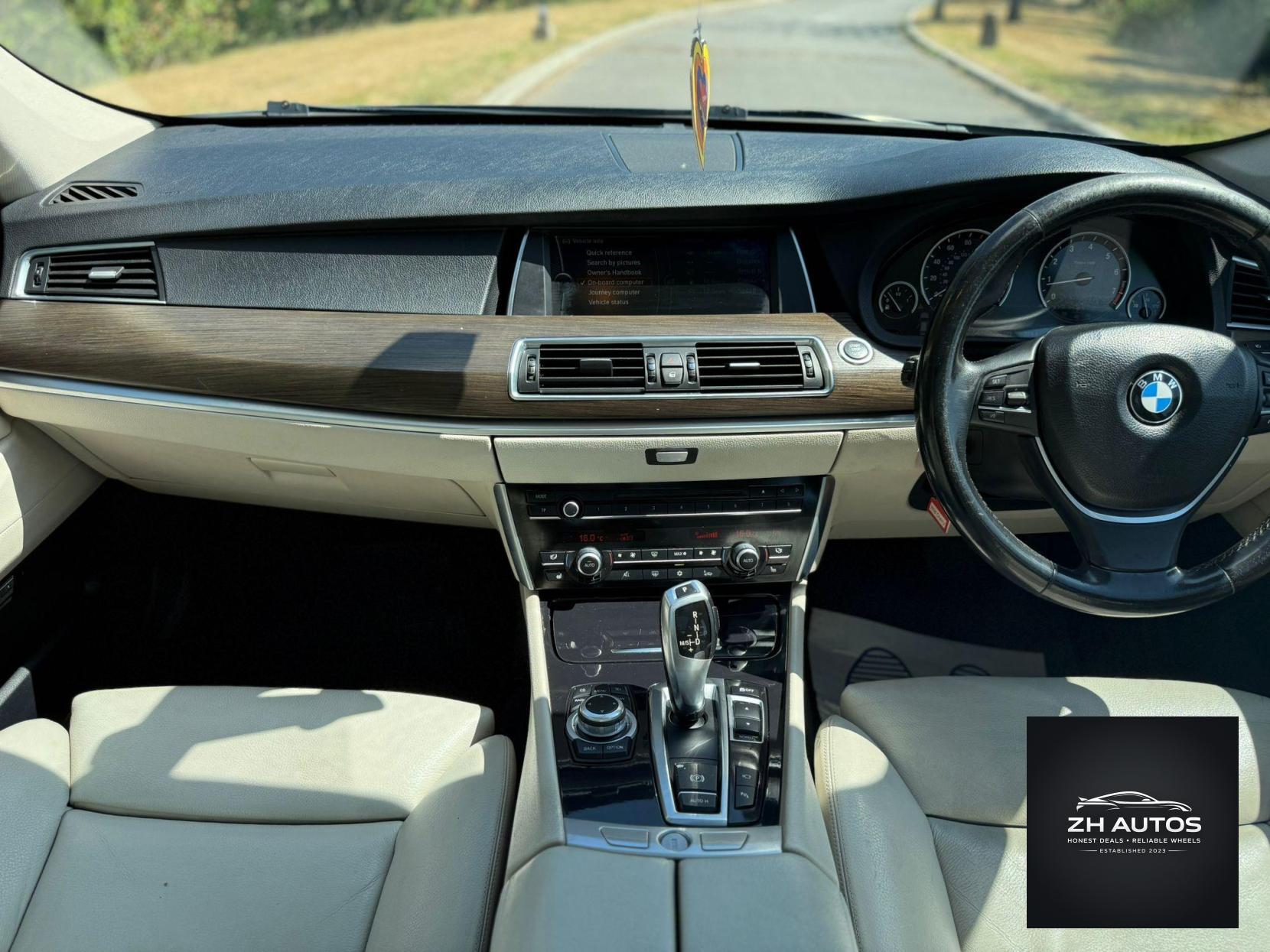 BMW 5 Series 4.4 550i V8 SE Touring Steptronic Euro 5 5dr