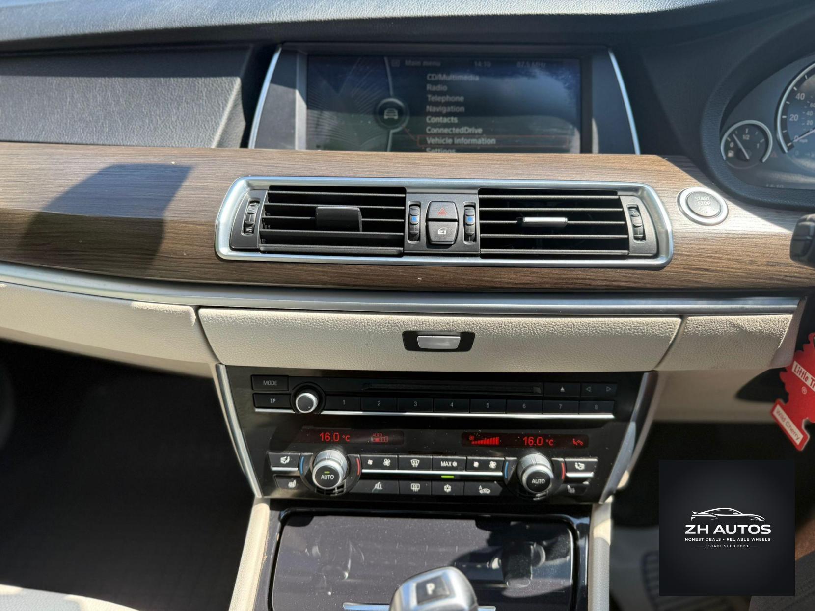 BMW 5 Series 4.4 550i V8 SE Touring Steptronic Euro 5 5dr