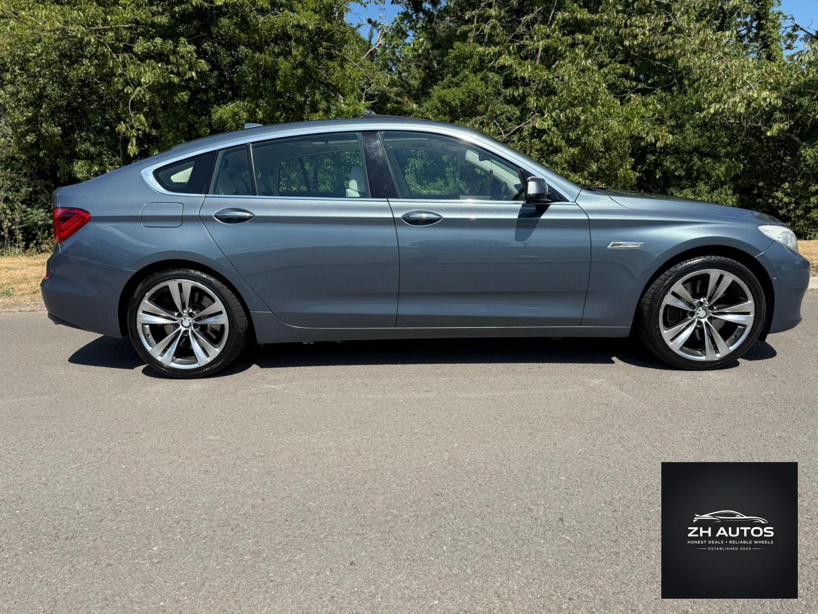 BMW 5 Series 4.4 550i V8 SE Touring Steptronic Euro 5 5dr