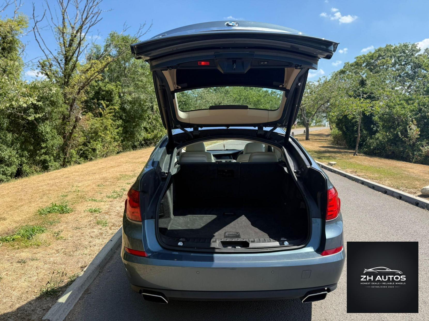 BMW 5 Series 4.4 550i V8 SE Touring Steptronic Euro 5 5dr