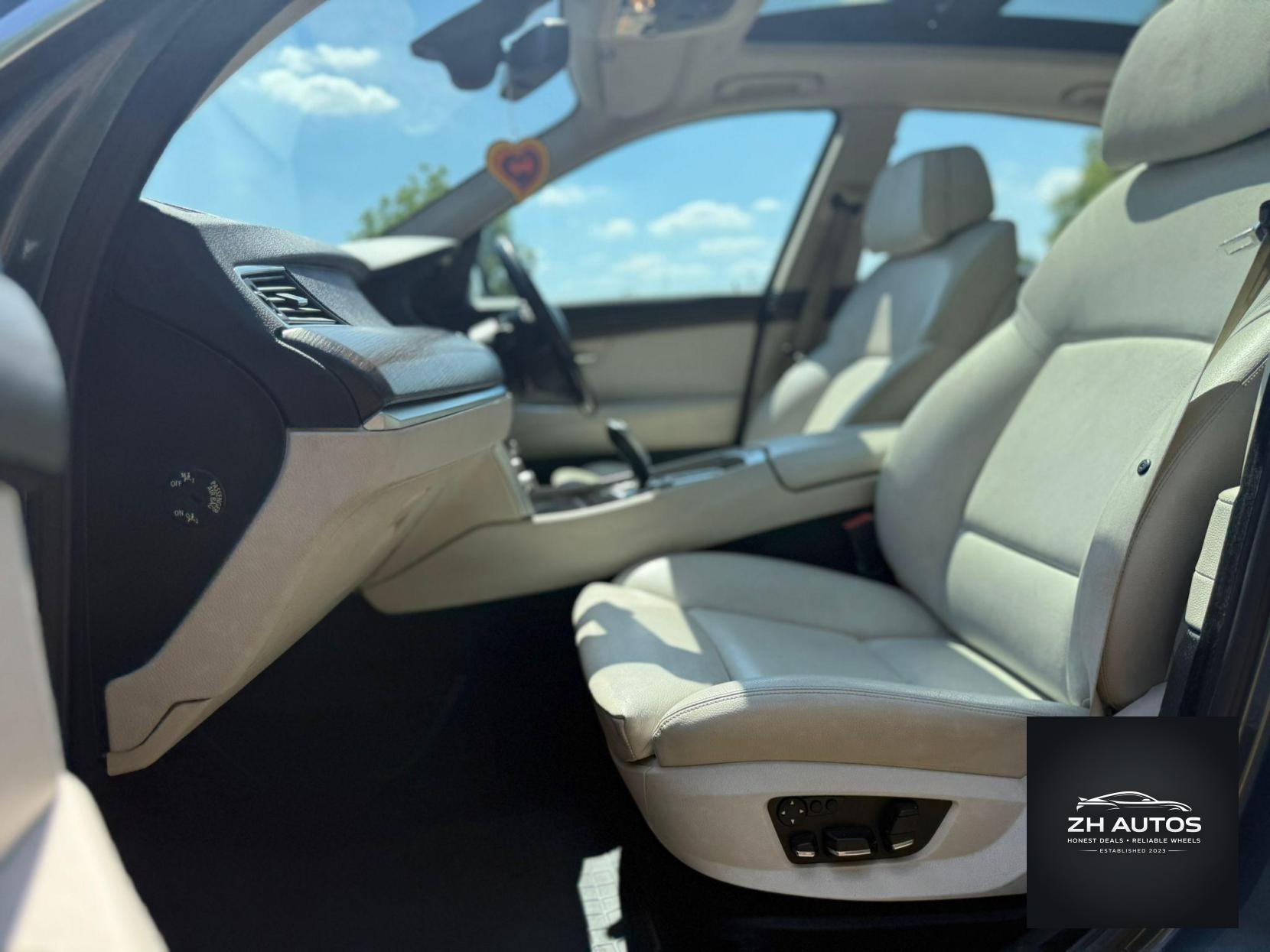 BMW 5 Series 4.4 550i V8 SE Touring Steptronic Euro 5 5dr