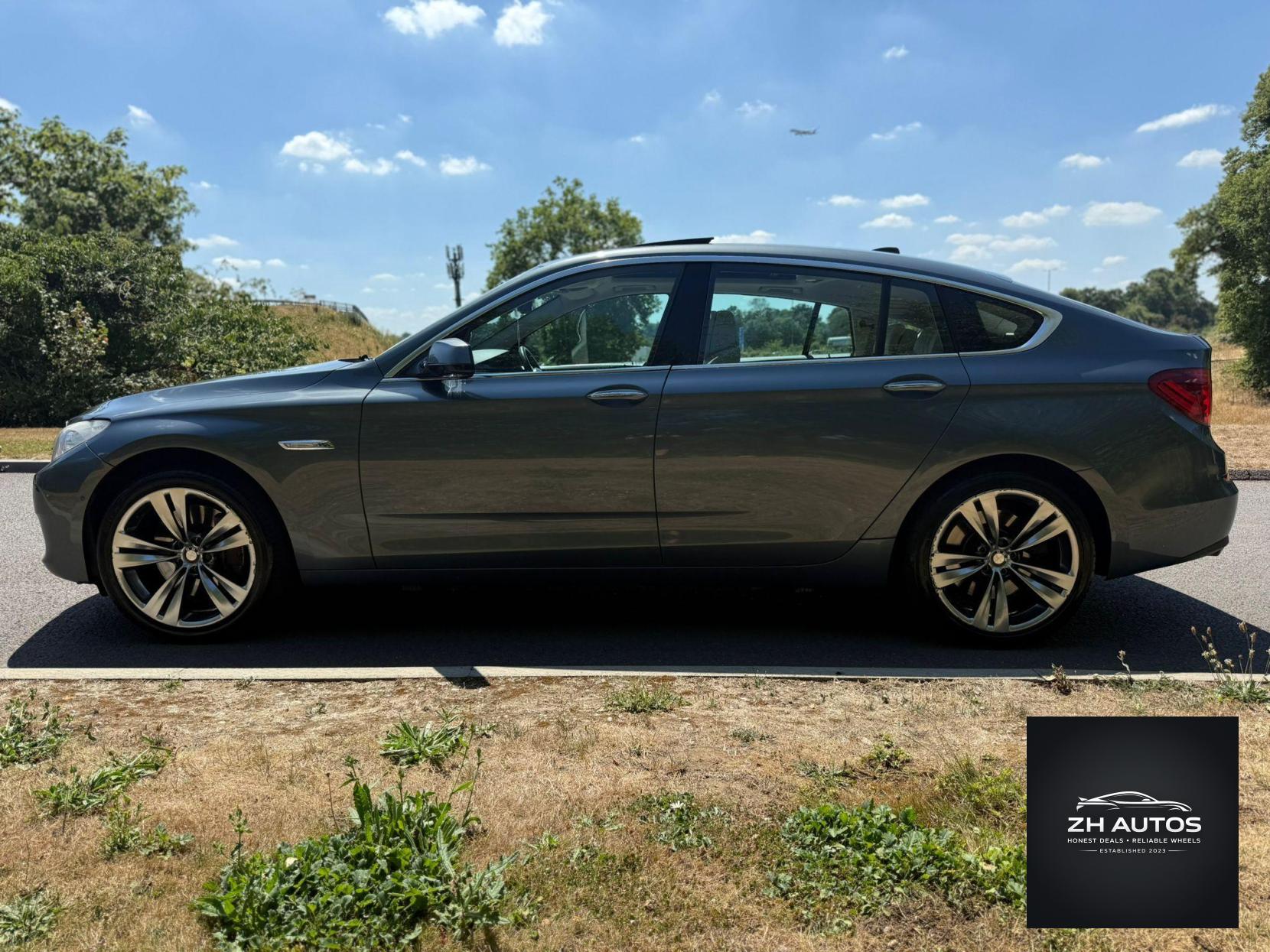 BMW 5 Series 4.4 550i V8 SE Touring Steptronic Euro 5 5dr