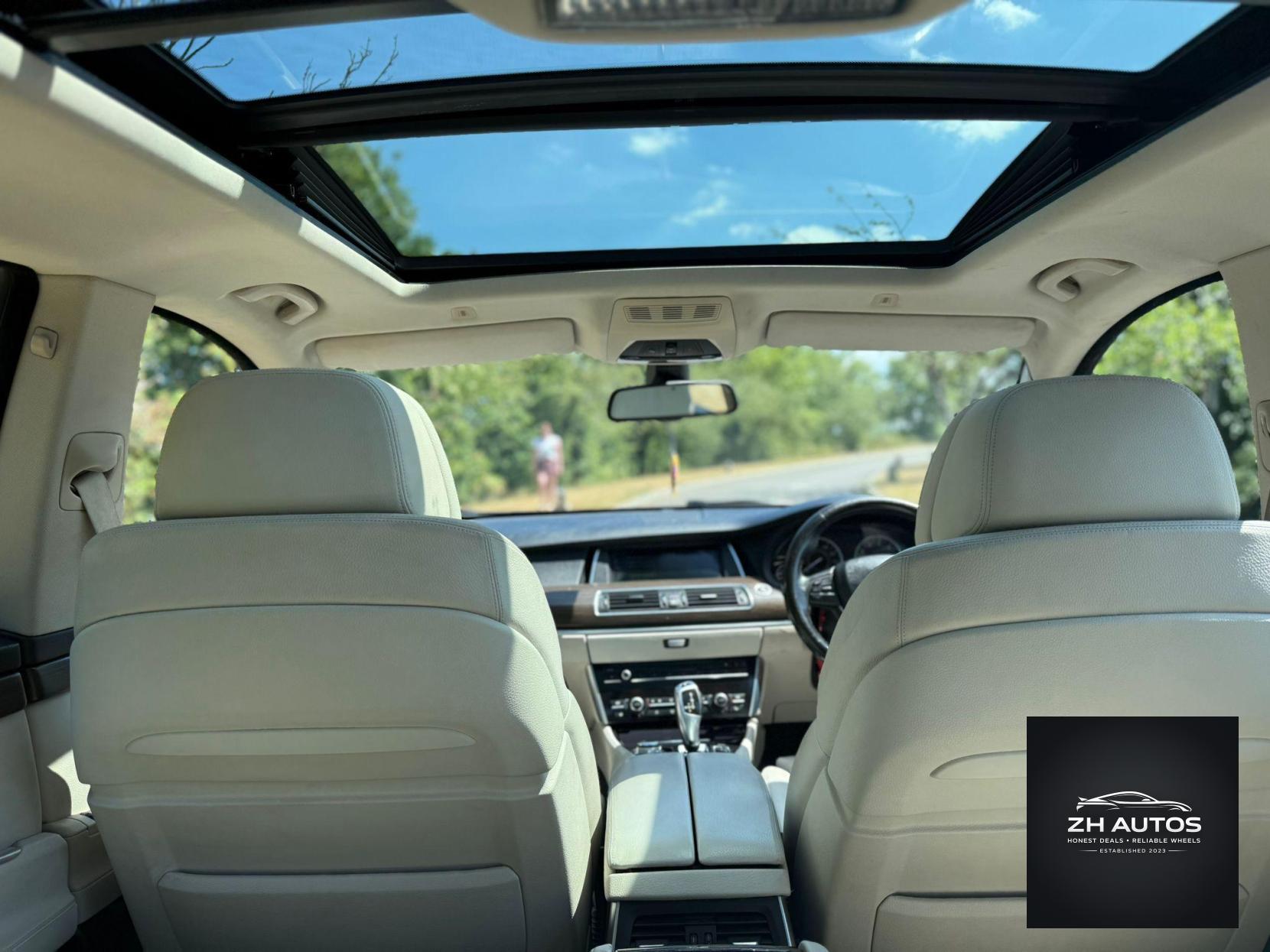 BMW 5 Series 4.4 550i V8 SE Touring Steptronic Euro 5 5dr