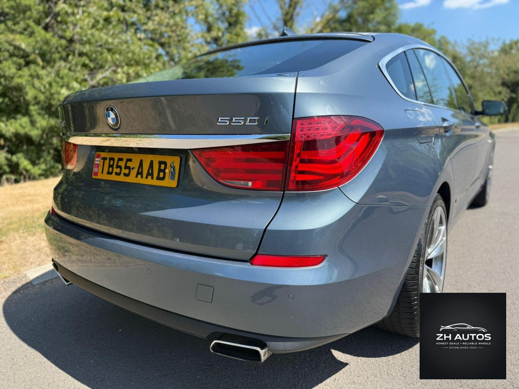 BMW 5 Series 4.4 550i V8 SE Touring Steptronic Euro 5 5dr