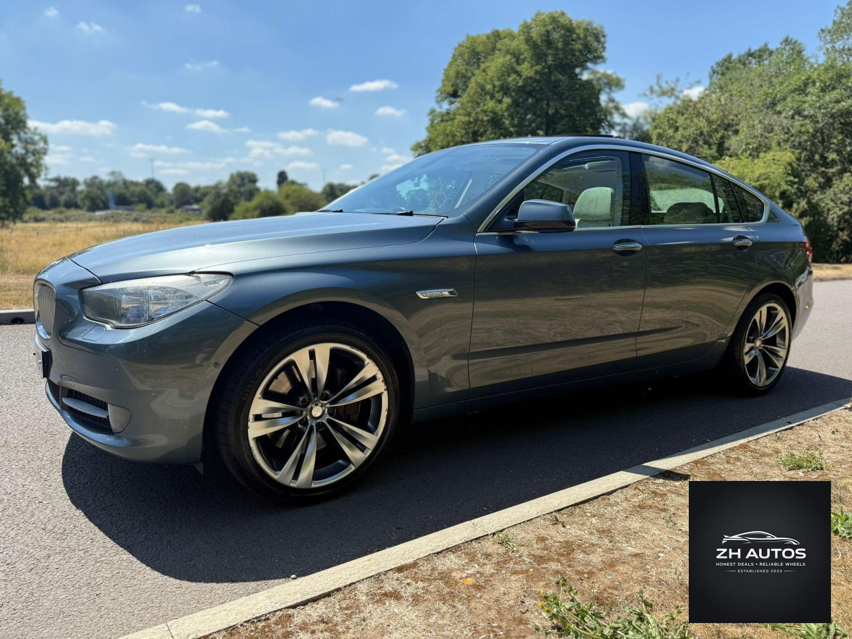 BMW 5 Series 4.4 550i V8 SE Touring Steptronic Euro 5 5dr