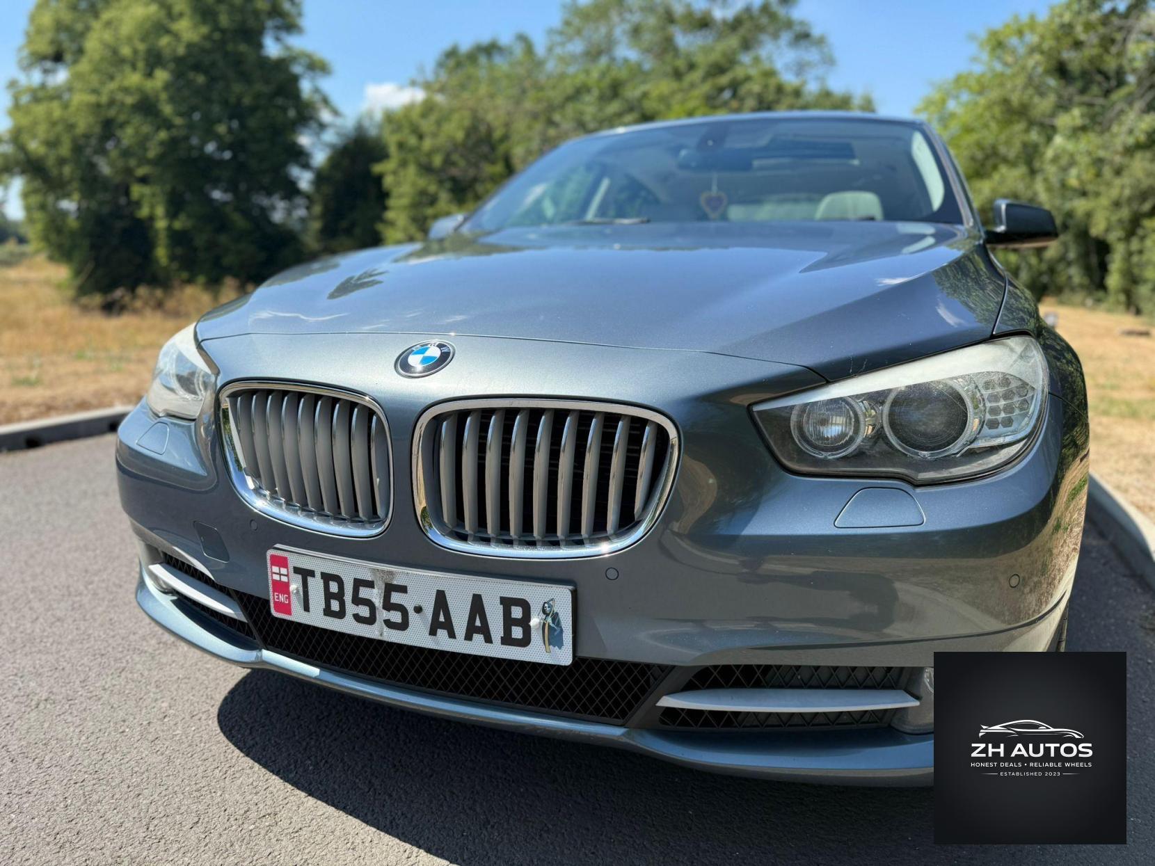 BMW 5 Series 4.4 550i V8 SE Touring Steptronic Euro 5 5dr
