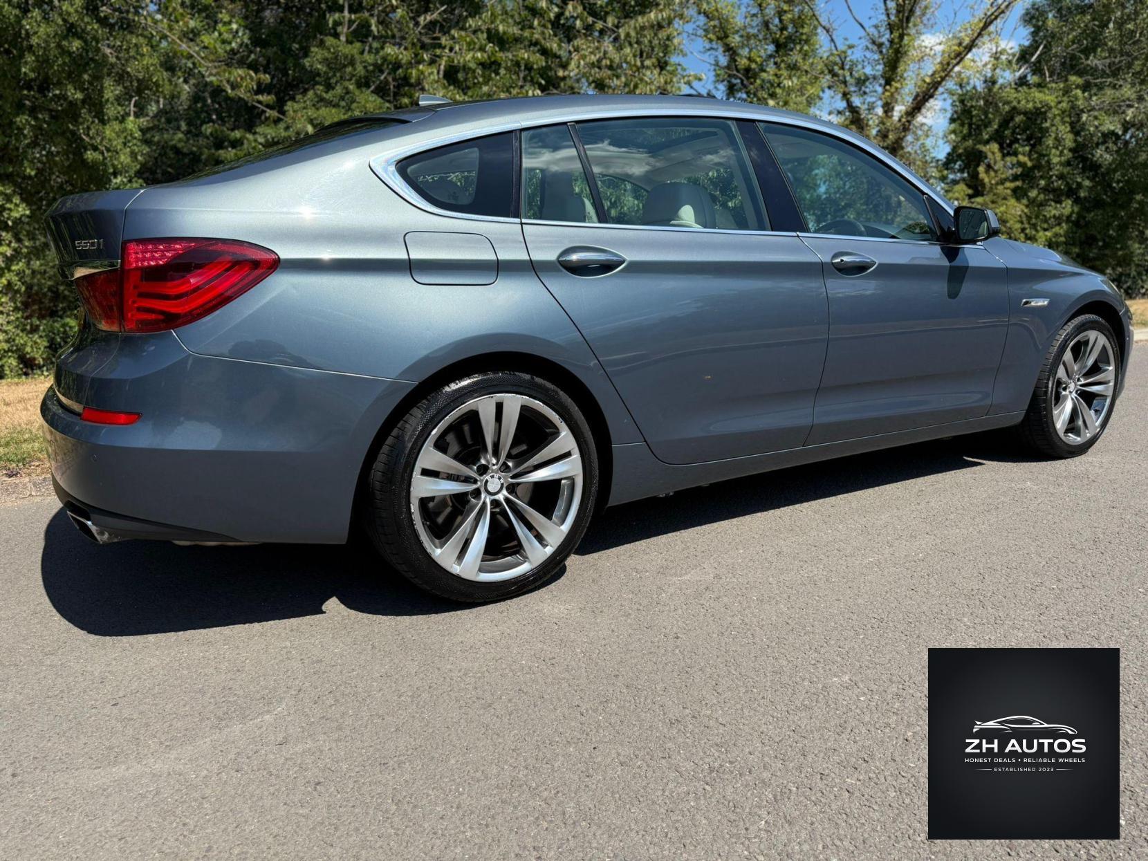 BMW 5 Series 4.4 550i V8 SE Touring Steptronic Euro 5 5dr