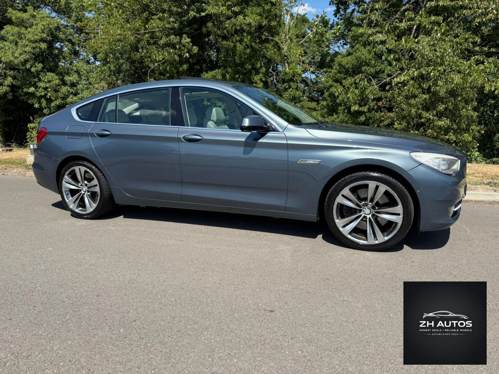 BMW 5 Series 4.4 550i V8 SE Touring Steptronic Euro 5 5dr