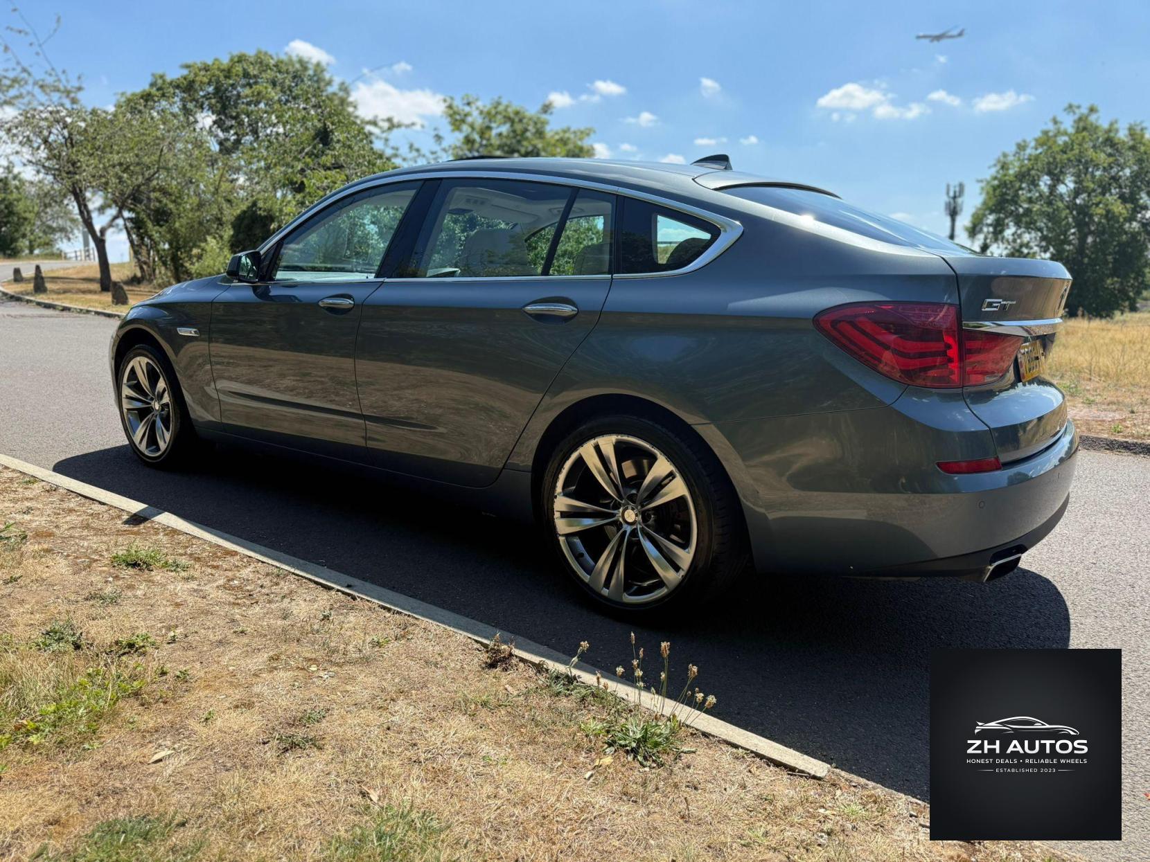 BMW 5 Series 4.4 550i V8 SE Touring Steptronic Euro 5 5dr