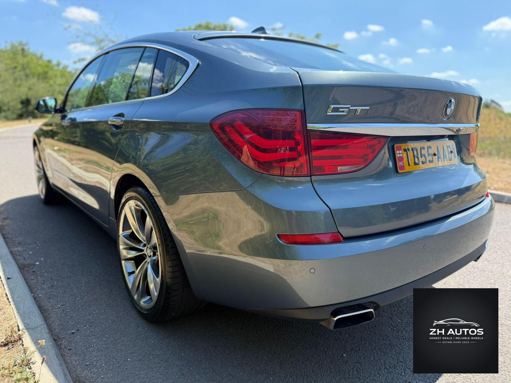 BMW 5 Series 4.4 550i V8 SE Touring Steptronic Euro 5 5dr