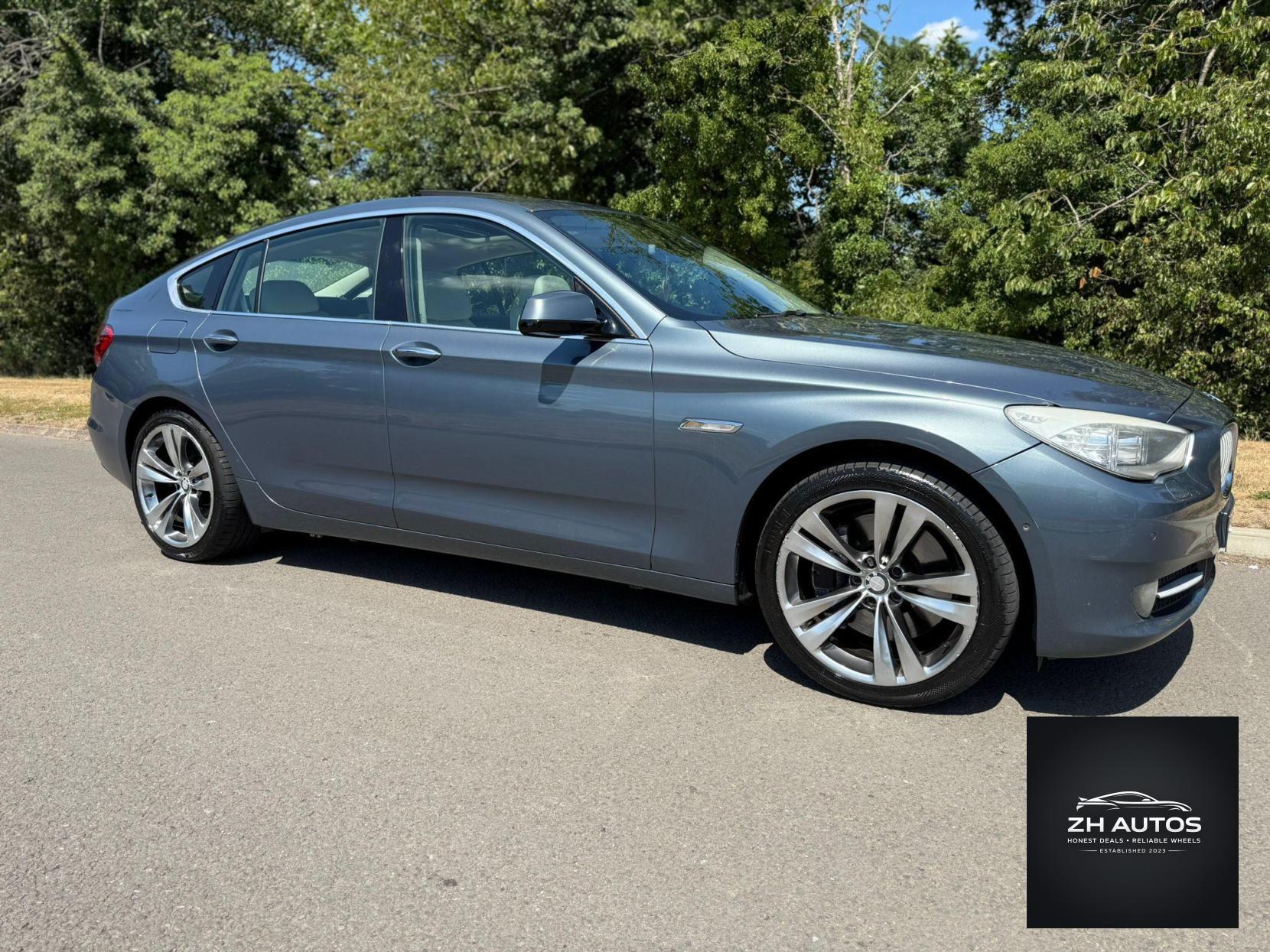 BMW 5 Series 4.4 550i V8 SE Touring Steptronic Euro 5 5dr