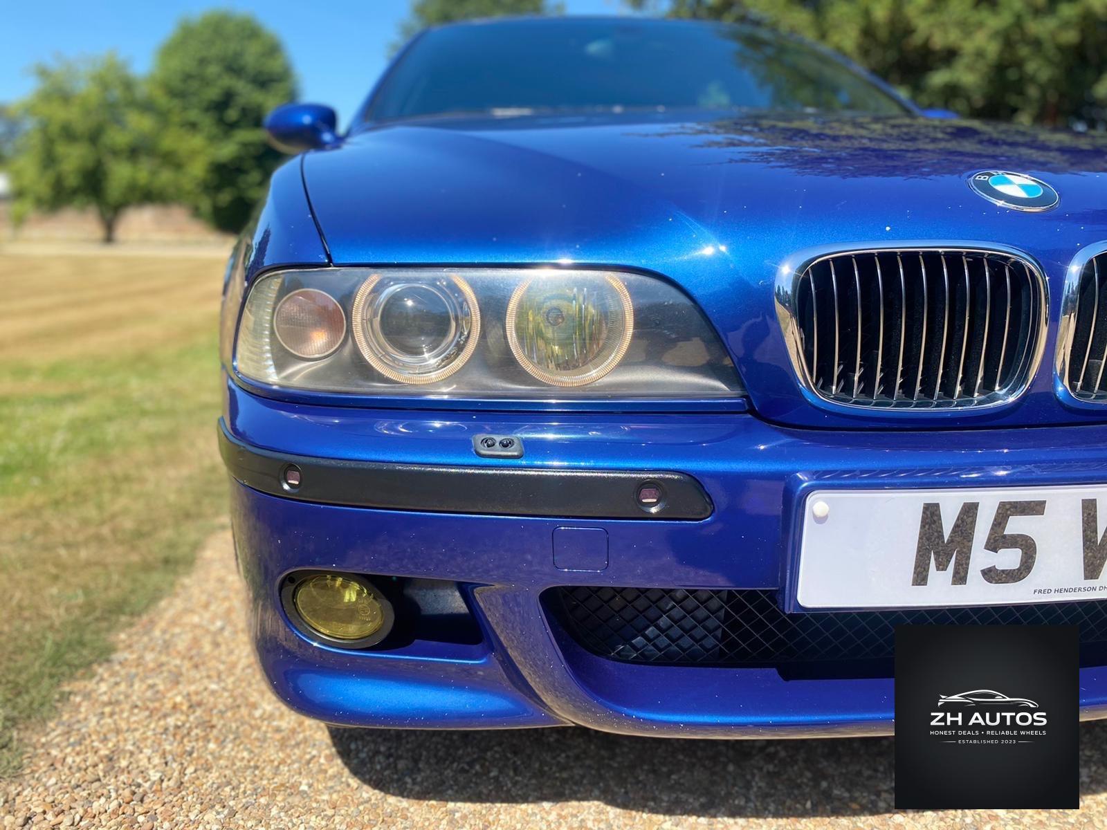 BMW M5 3.5 4dr