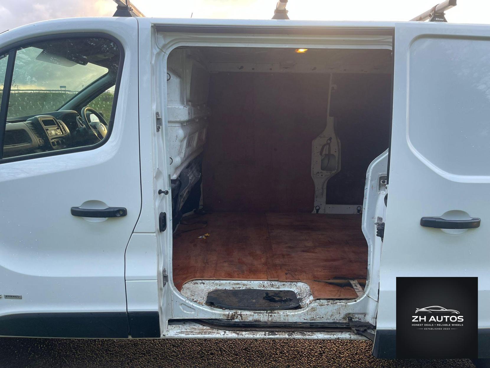 Renault Trafic 1.6 dCi ENERGY 29 Business+ LWB Standard Roof Euro 6 (s/s) 5dr