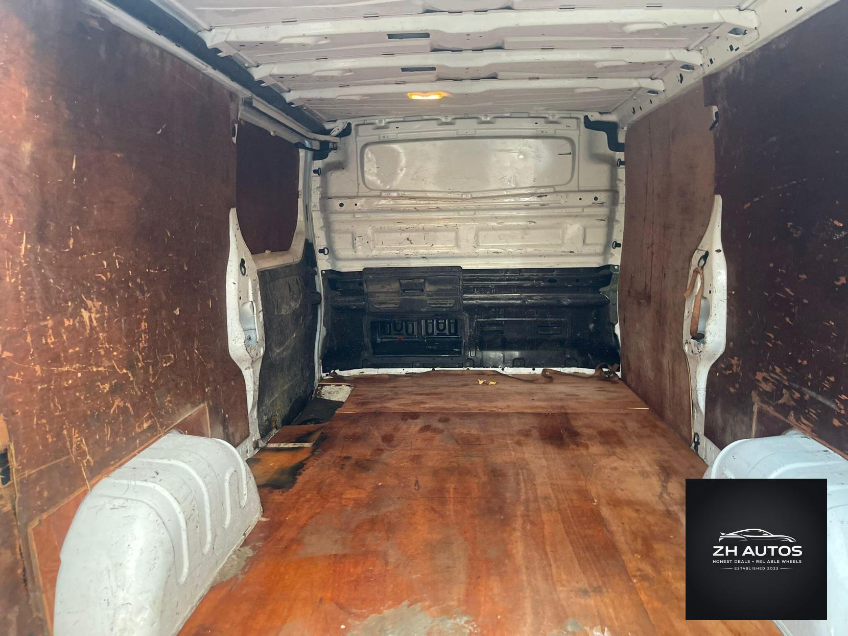 Renault Trafic 1.6 dCi ENERGY 29 Business+ LWB Standard Roof Euro 6 (s/s) 5dr