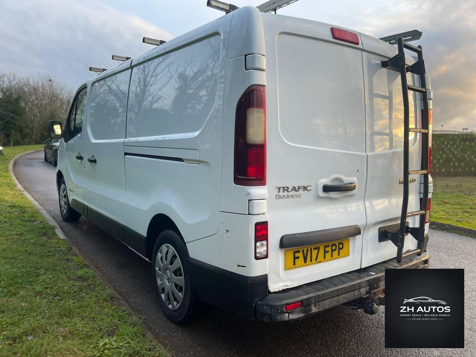 Renault Trafic 1.6 dCi ENERGY 29 Business+ LWB Standard Roof Euro 6 (s/s) 5dr