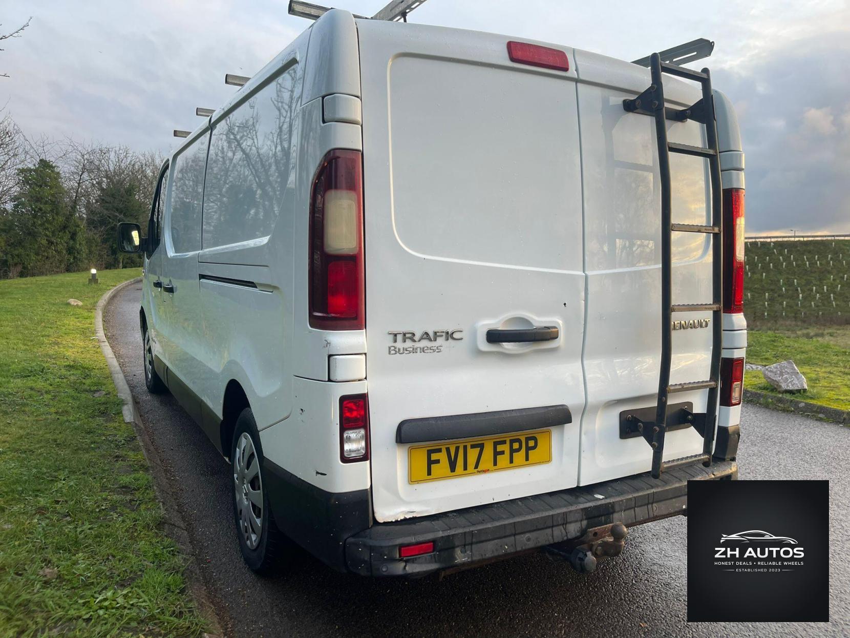 Renault Trafic 1.6 dCi ENERGY 29 Business+ LWB Standard Roof Euro 6 (s/s) 5dr